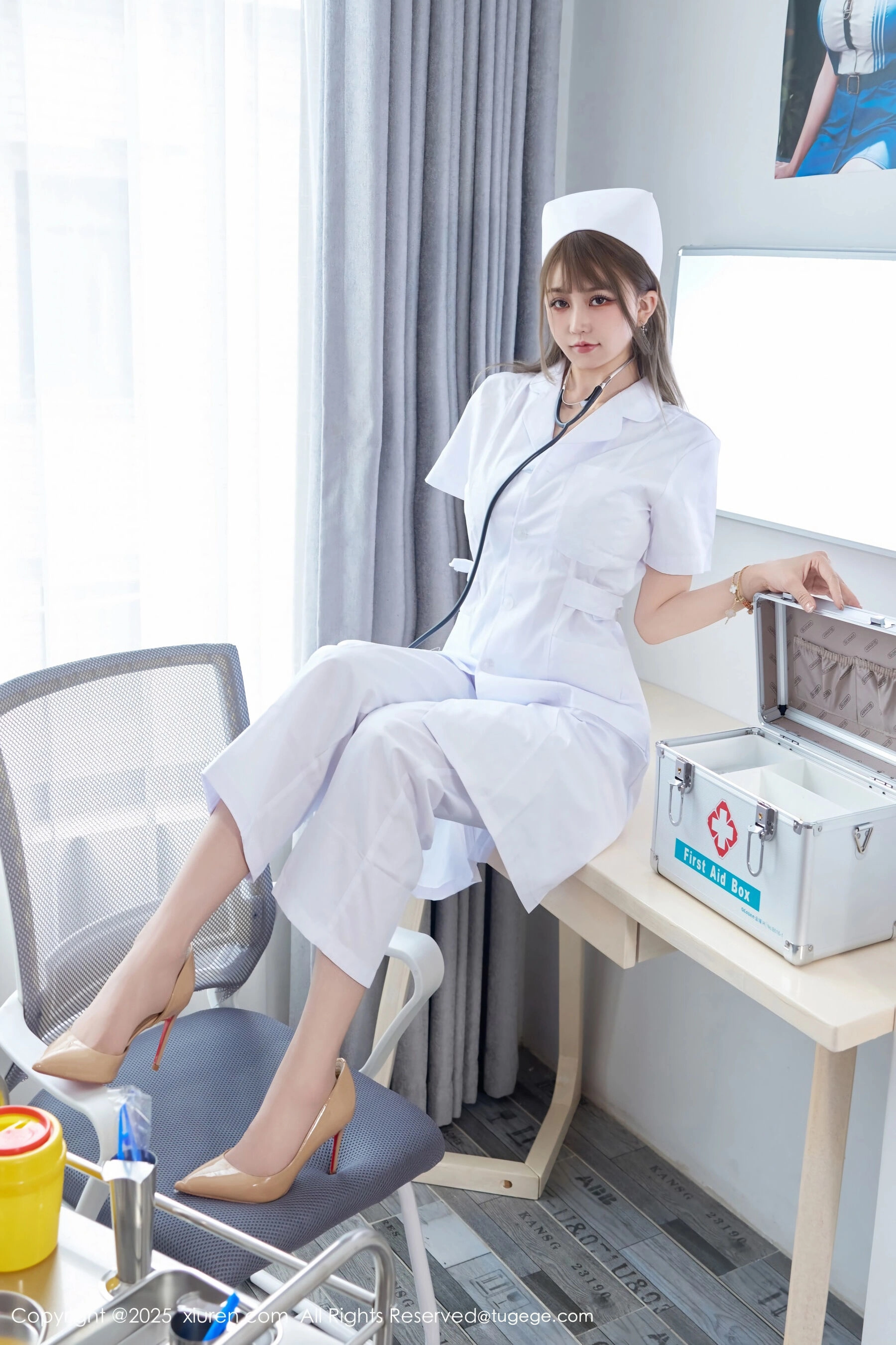  秀人网 Zoe柚柚 Vol.10896 [80P]第2张