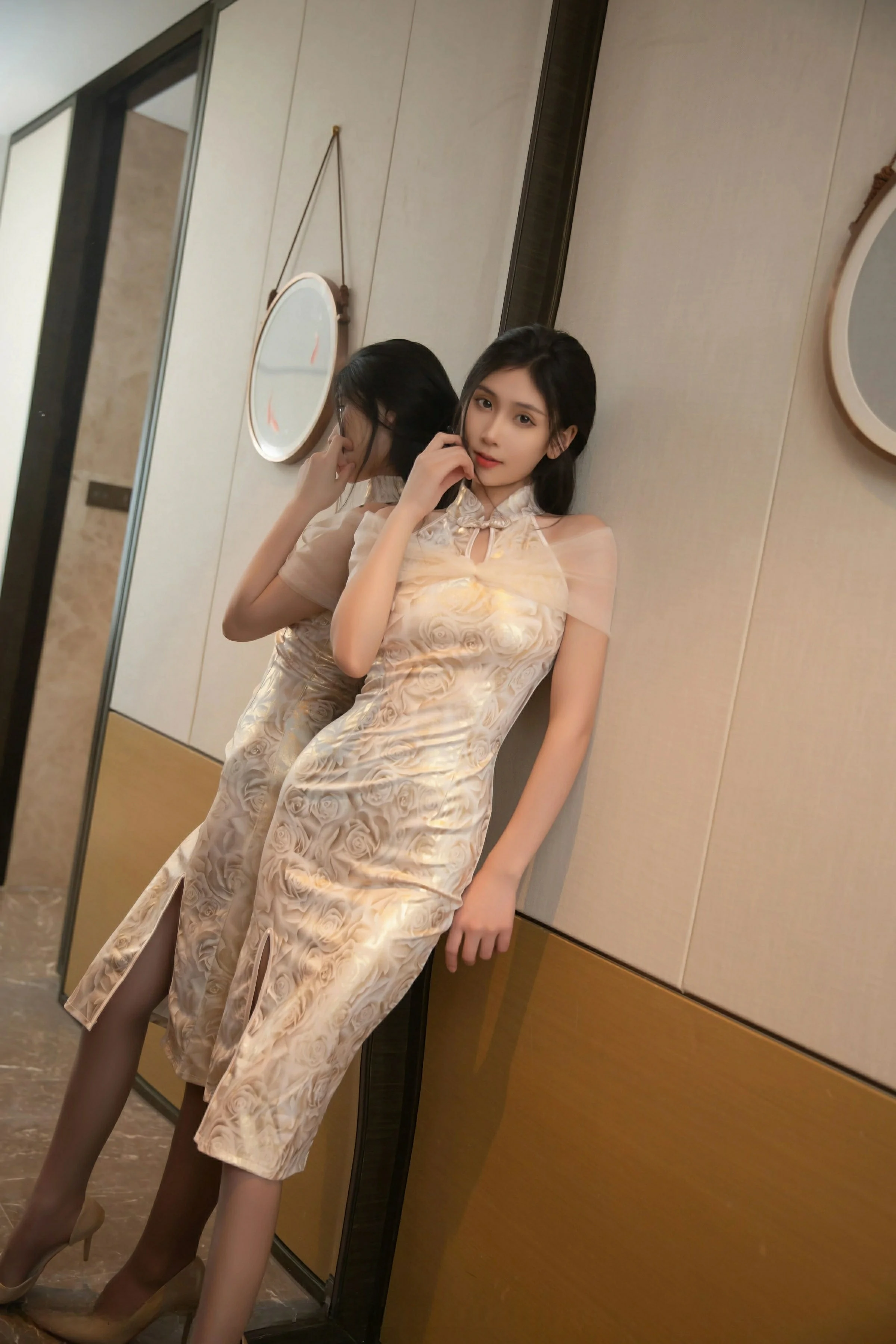  XiuRen 秀人 No.9583 刘婷婷 [80P]第1张