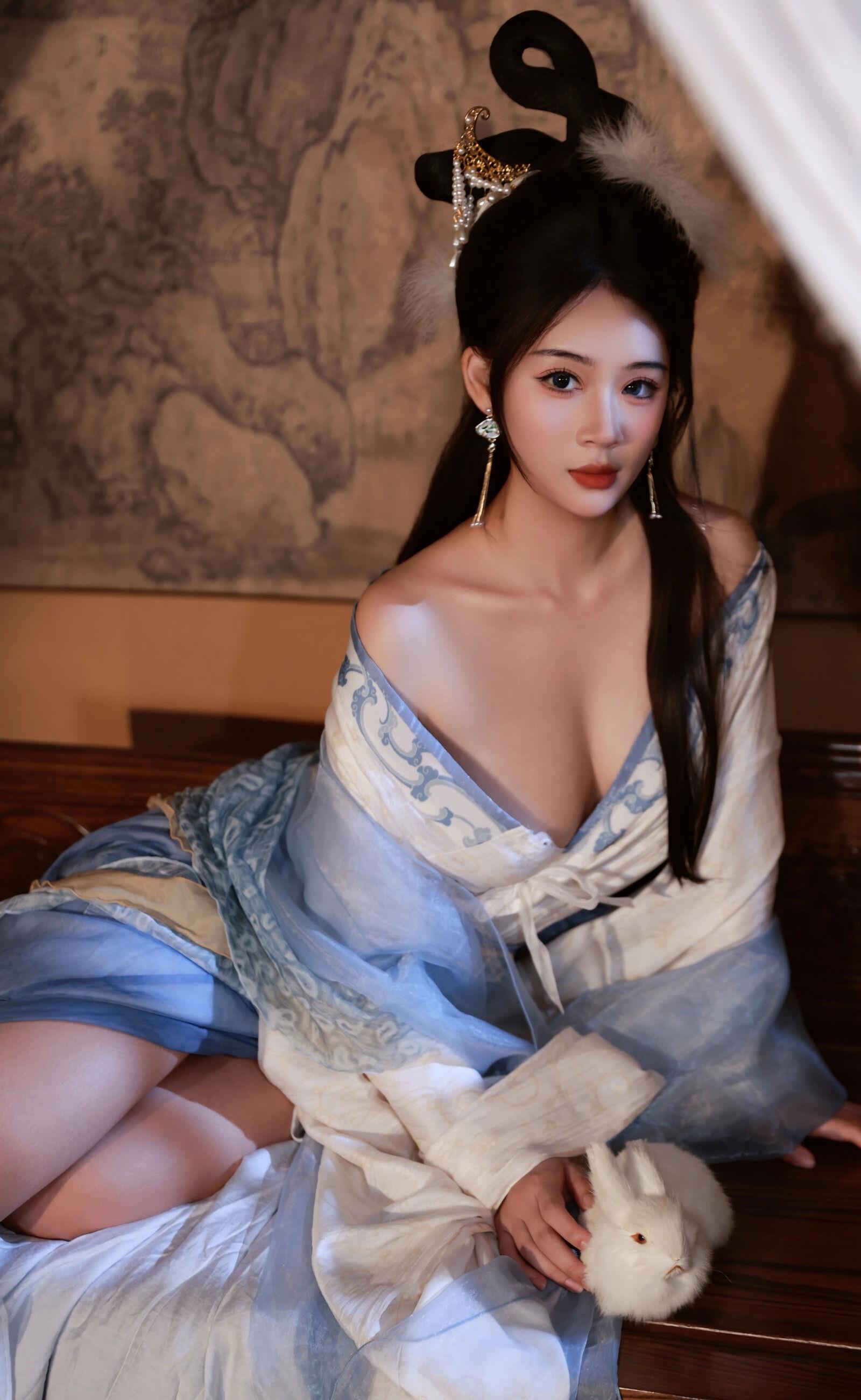  秀人网 No.10835 南乔 [75P]第5张