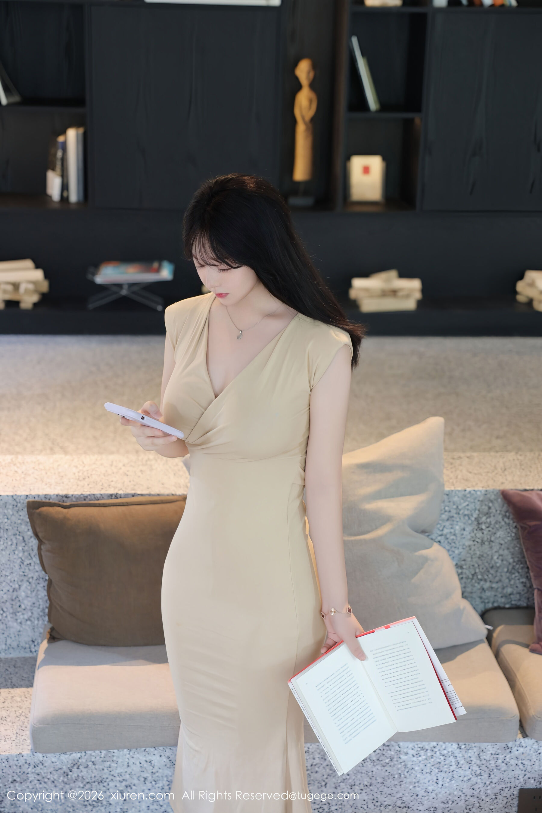  秀人网 奶思兔 Vol.11288 [71P]第2张