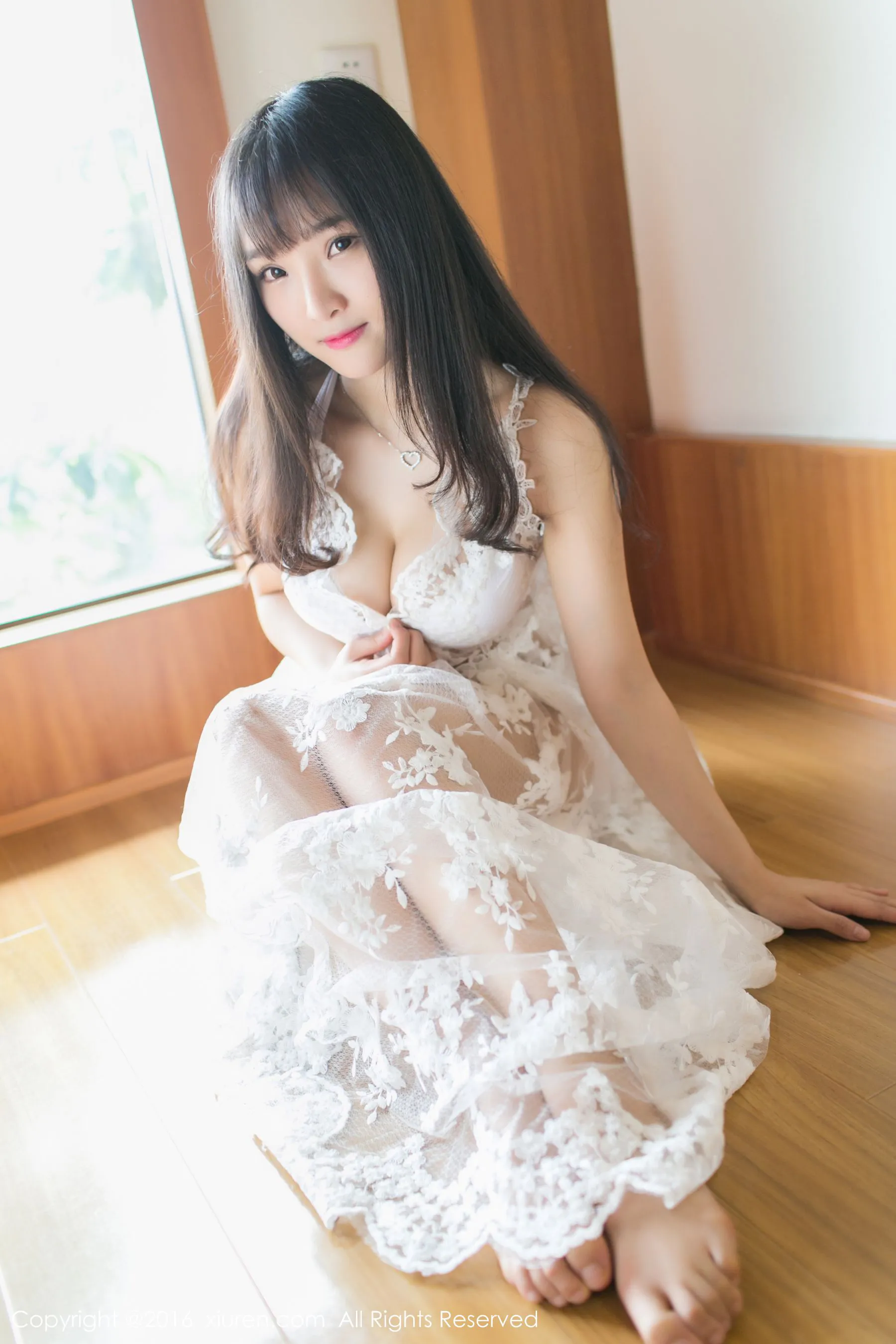  夏瑶baby《室拍比基尼+蕾丝长裙》 秀人网 No.531第10张