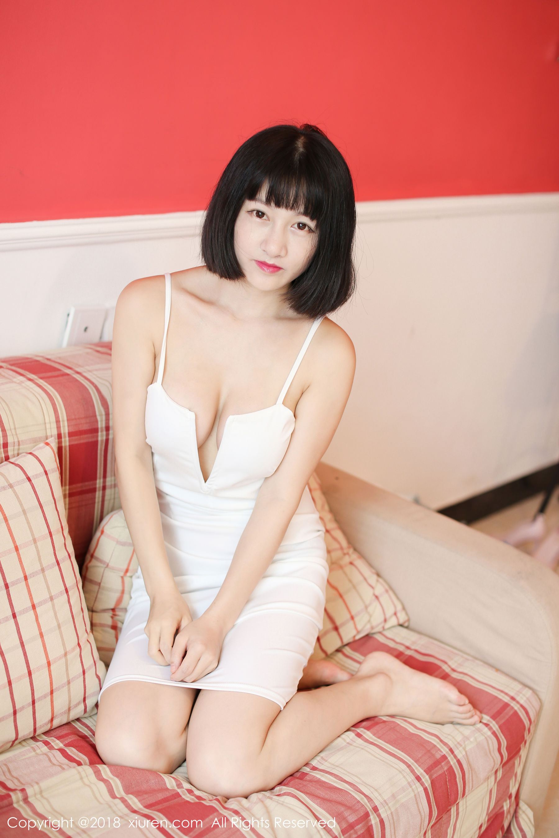  模特小探戈《美胸内衣+性感吊带裙》 XiuRen 秀人网 No.1012第6张