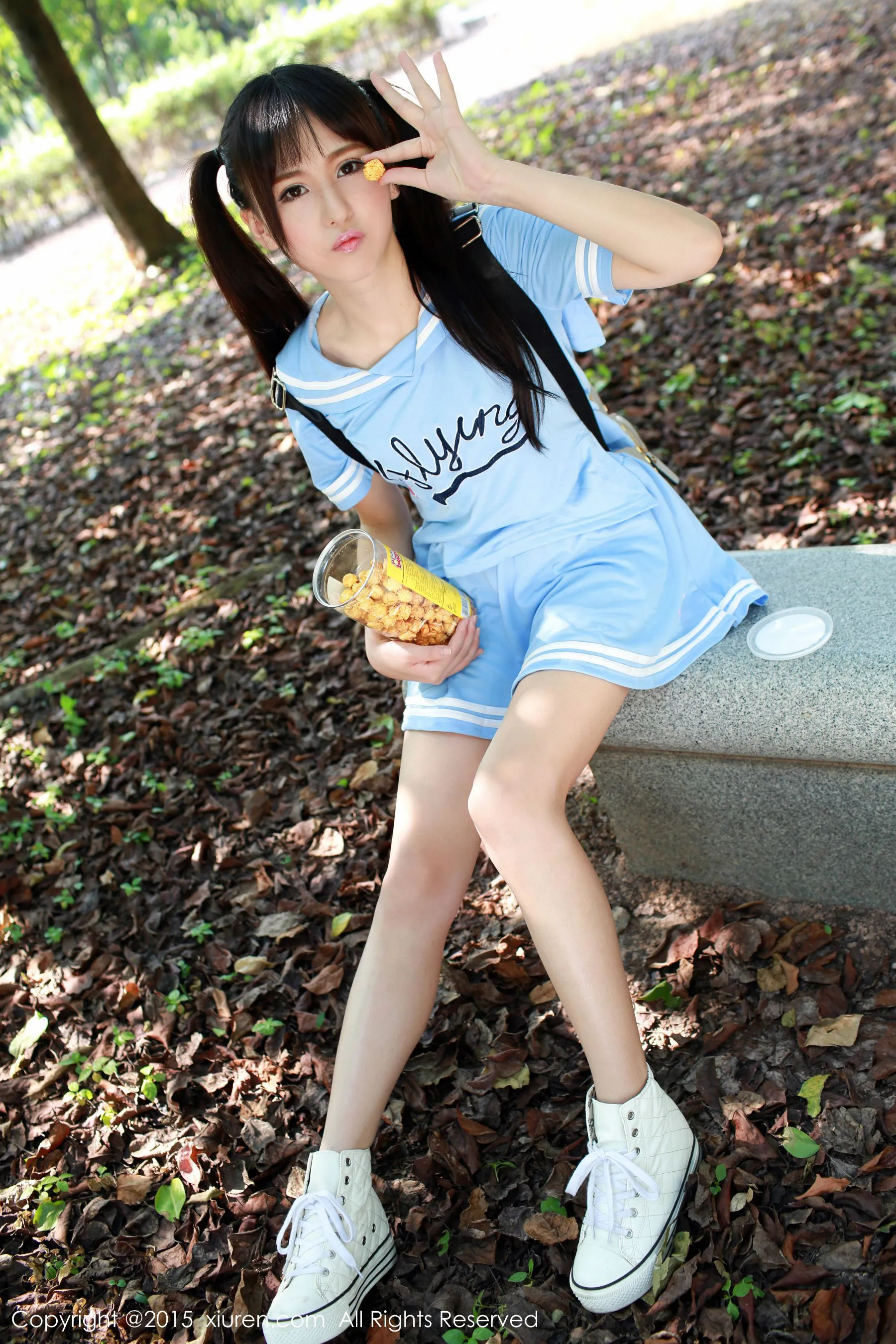  唐雨辰TYC《广州大学城野外》 秀人网 No.387第2张