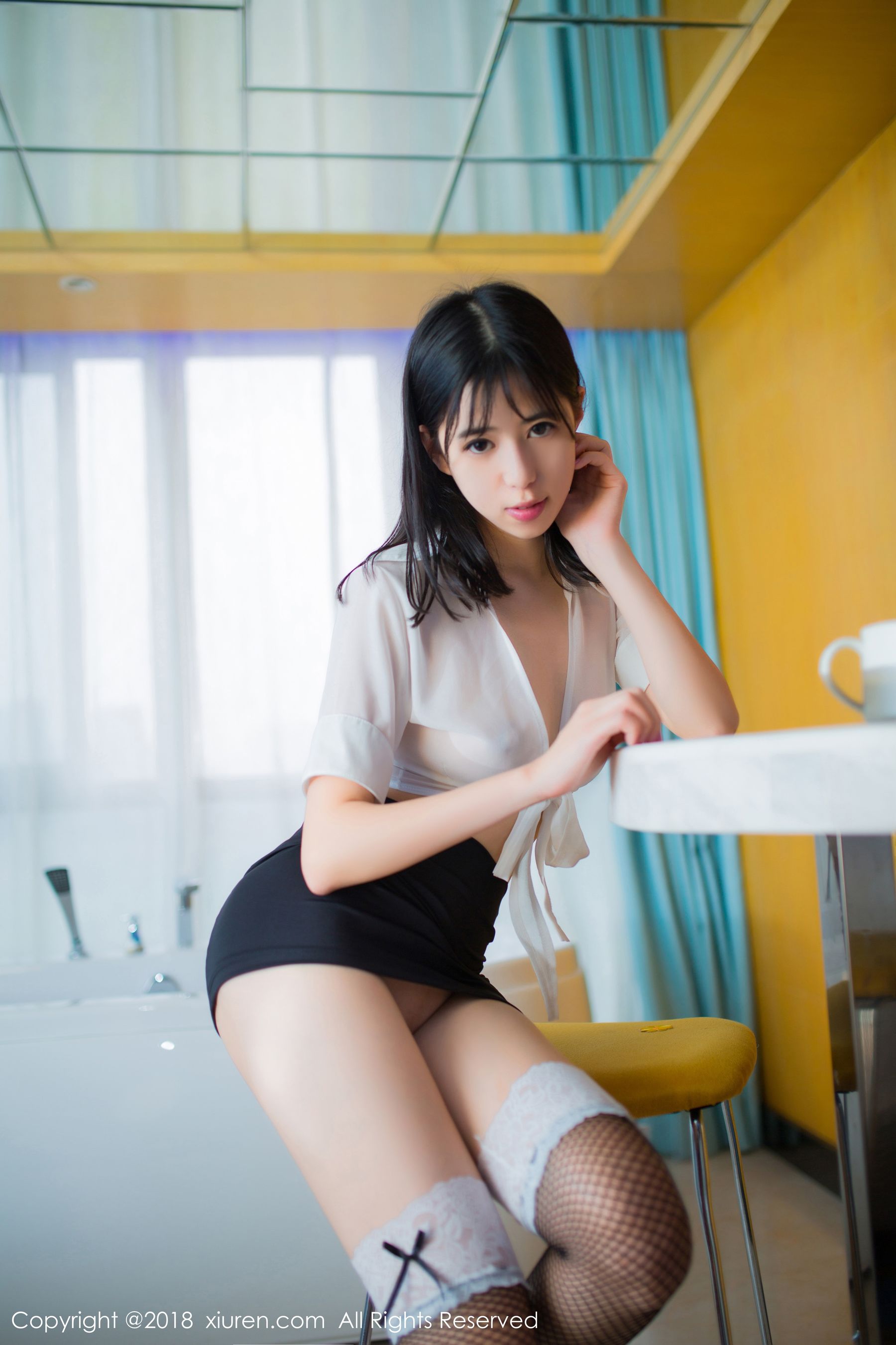  艾栗栗栗栗栗栗吖《女秘OL》 XiuRen 秀人网 No.1014第4张