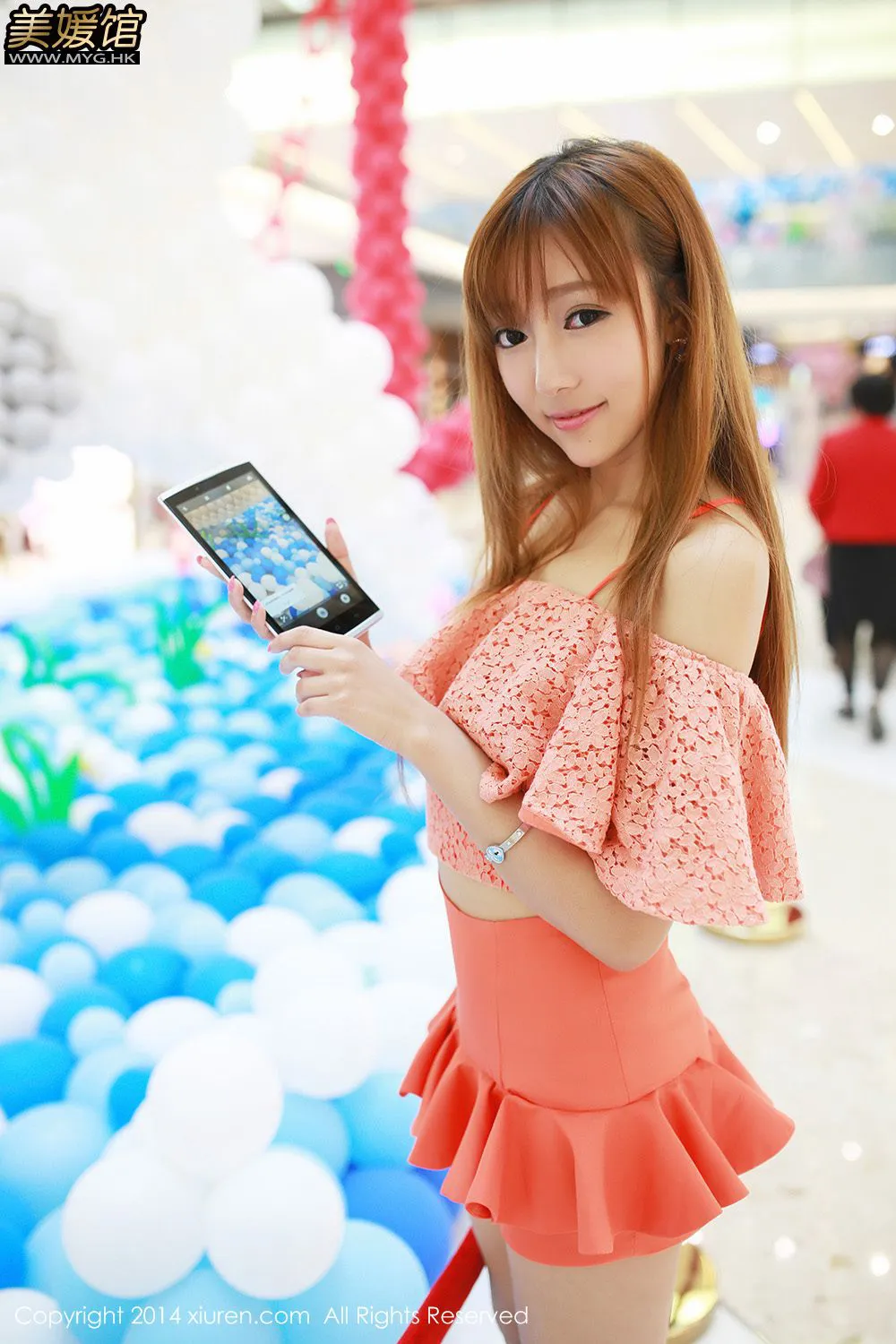  王馨瑤Yanni《驰为数码宣传片》 秀人网 No.135第3张