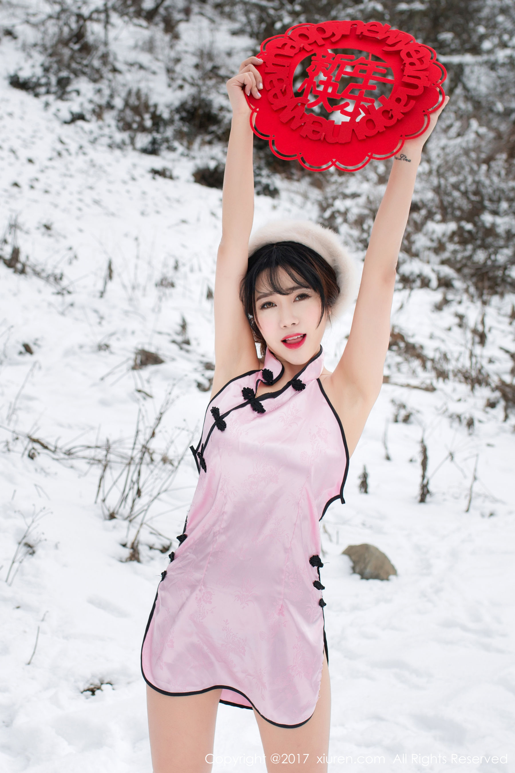  兜豆靓Youlina《新年贺岁》 秀人网XIUREN No.686第16张