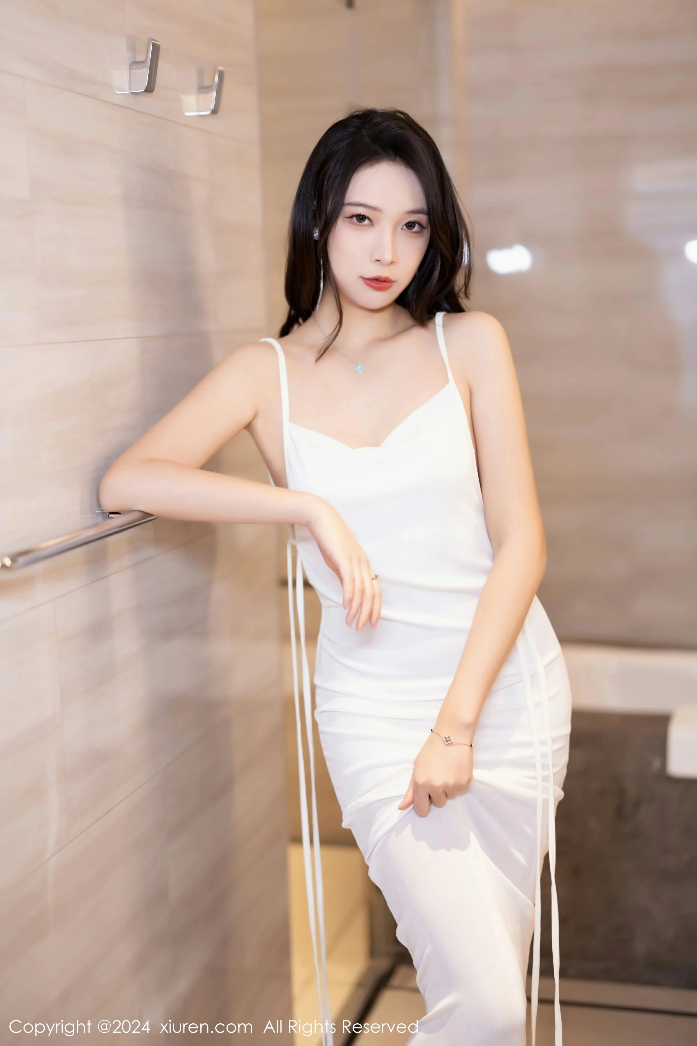  XiuRen 秀人 No.8272 郑颖姗Bev [85P]第2张