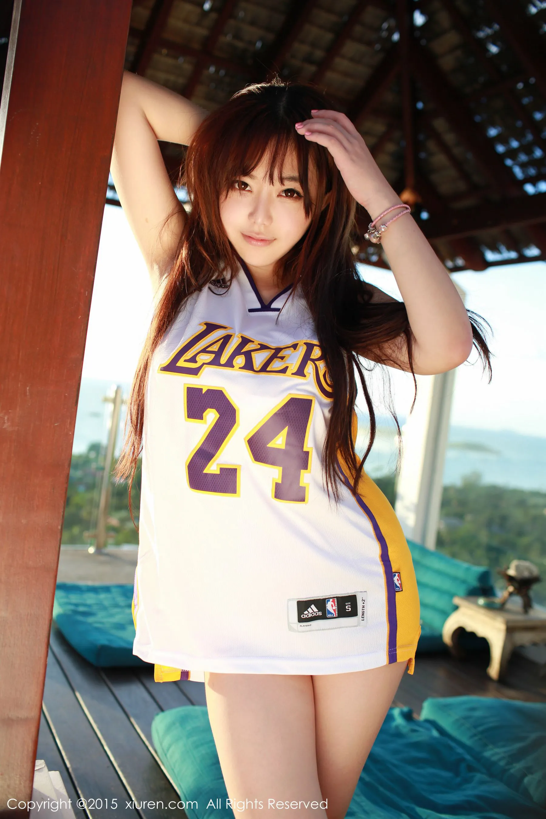  刘飞儿Faye《科比篮球服+布条内衣》 秀人网 No.452第12张