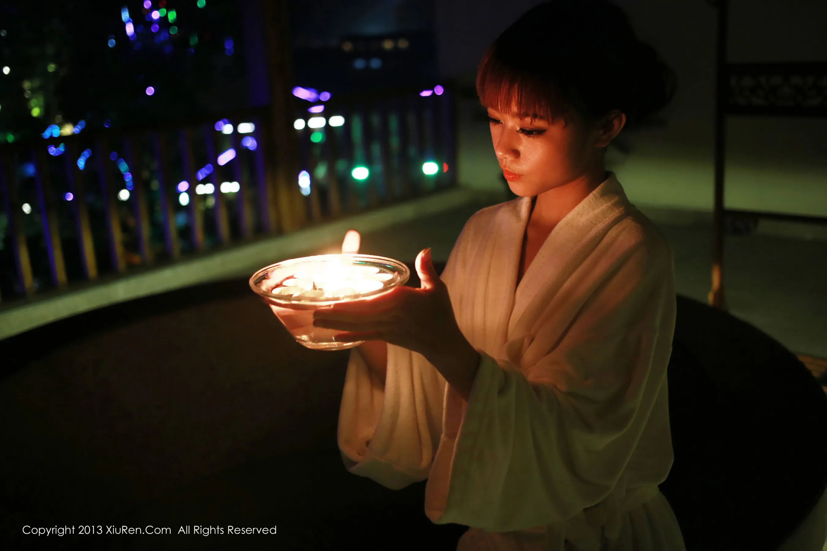  腹黑贫乳腰窝美臀萝莉女神@toro羽住 秀人网 No.056第3张