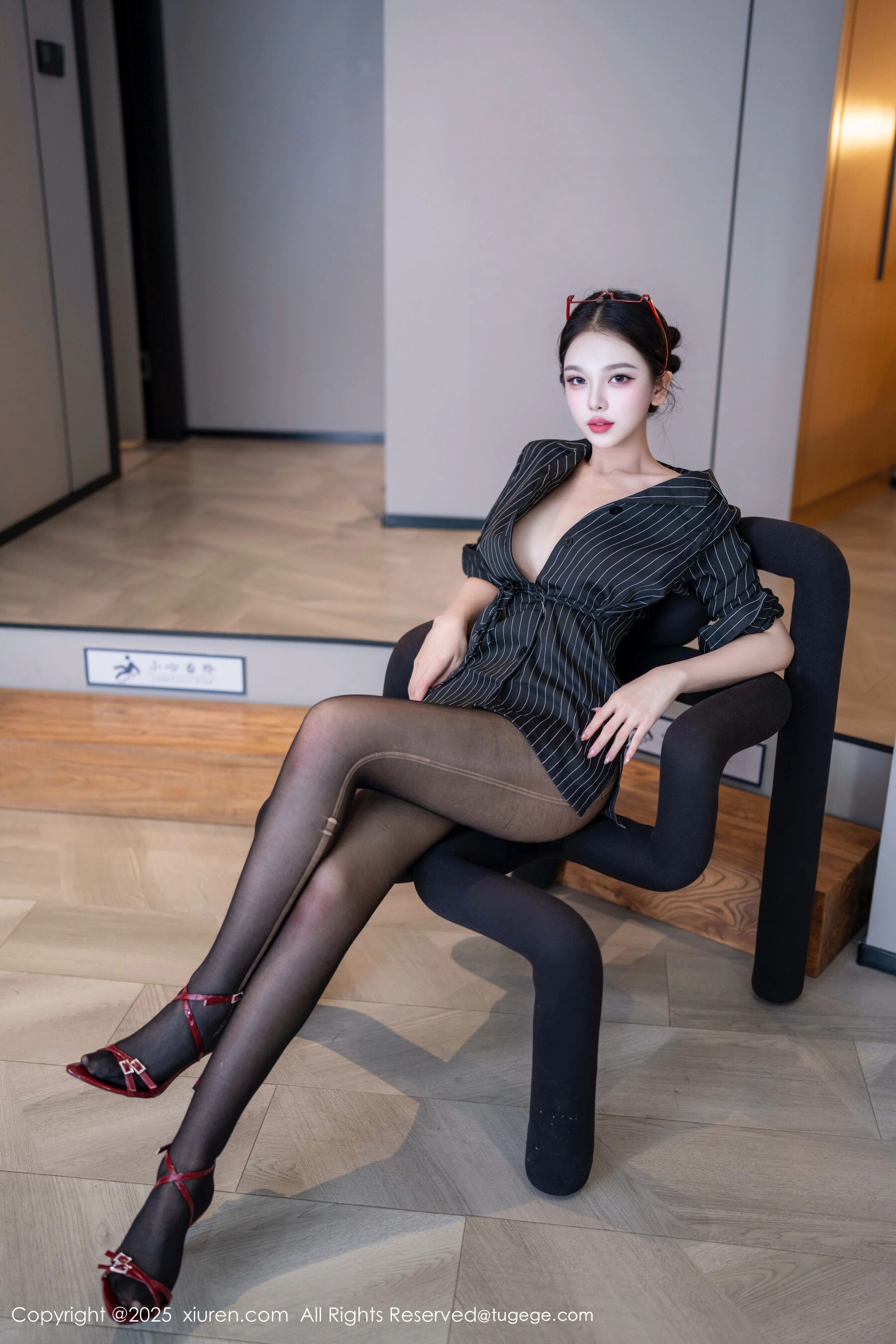  秀人网 诺诺子 Vol.11160 [75P]第3张