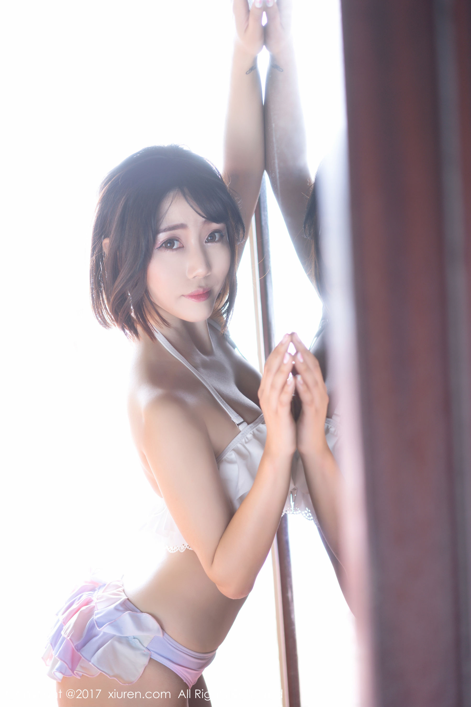  兜豆靓Youlina《室外清新，室内性感特写》 XiuRen 秀人网 NO.814第4张