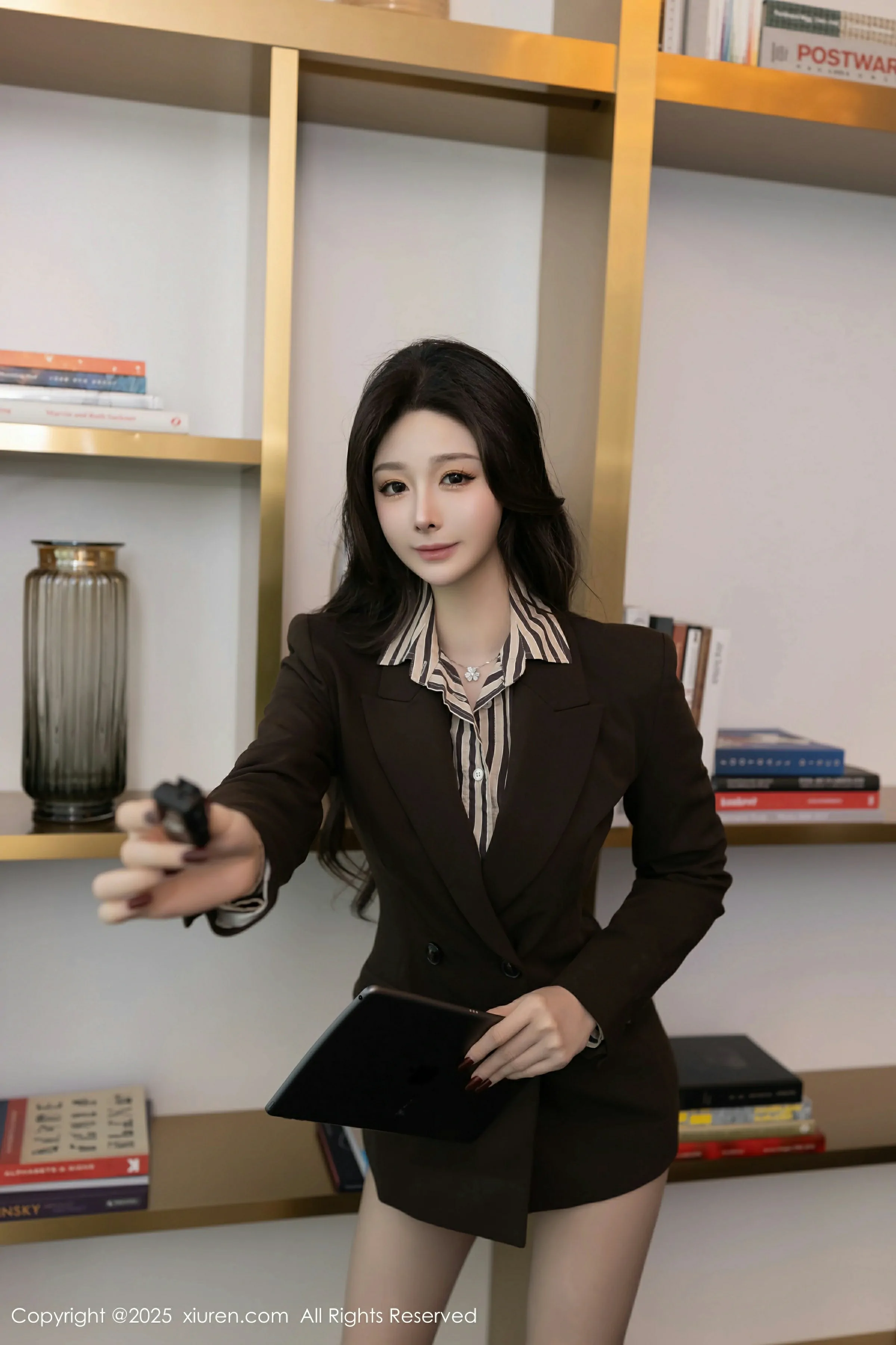  XiuRen 秀人 No.10202 小逗逗 [80P]第3张