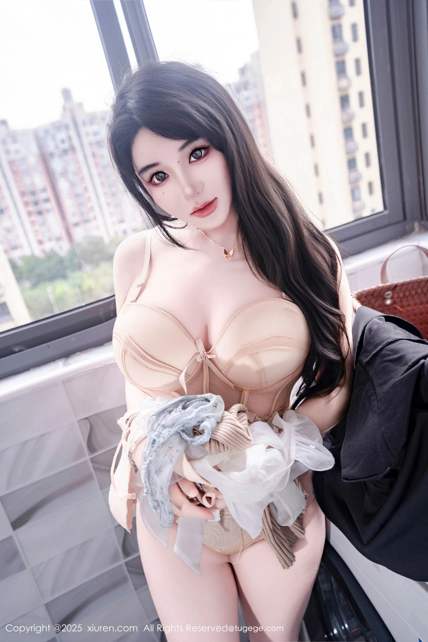  秀人网 汐汐爱吃草莓 Vol.11010 [83P]第9张