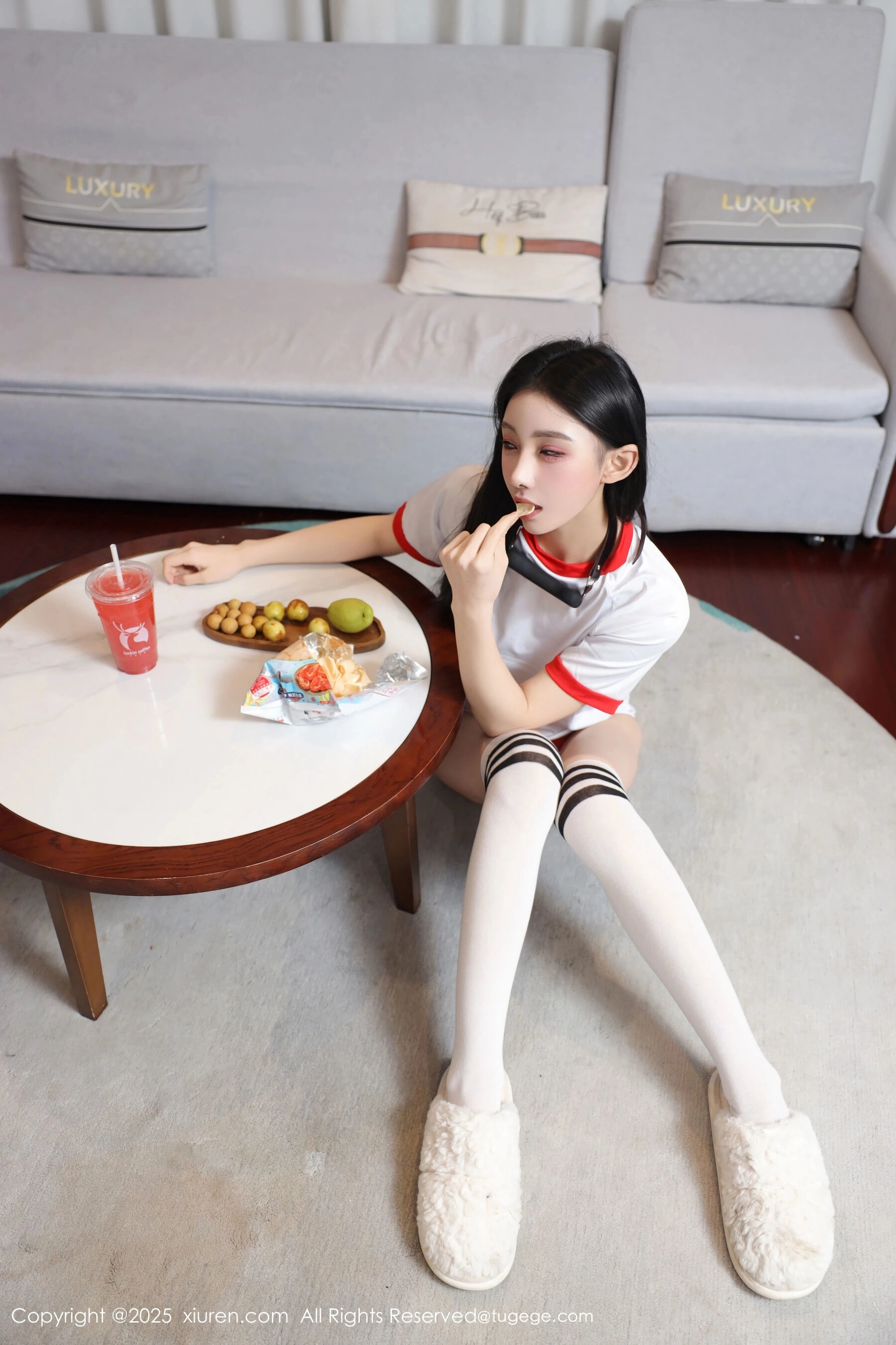  秀人网 许微微呀 Vol.11110 [86P]第4张