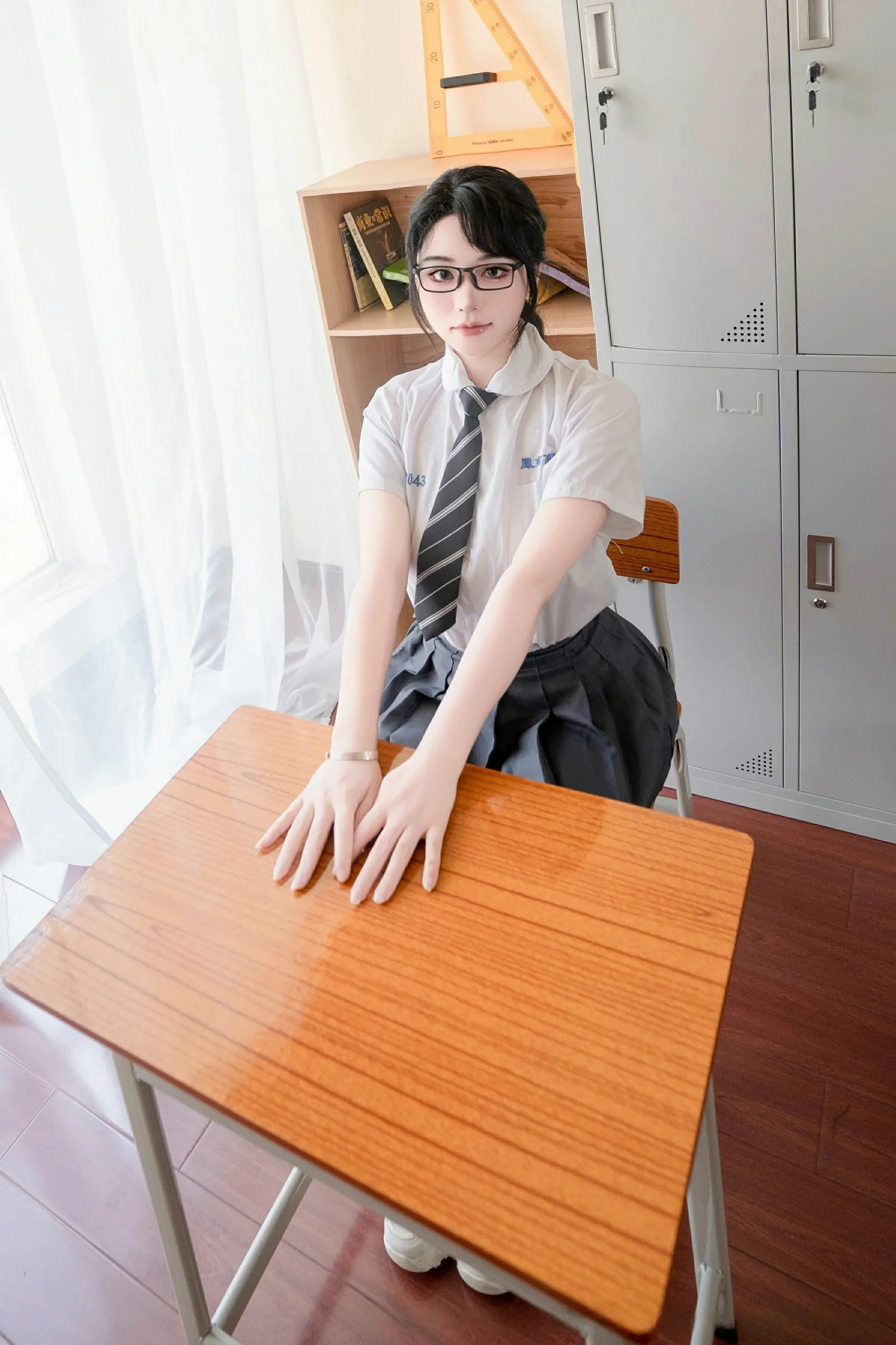  秀人网 No.10530 汐汐爱吃草莓 [85P]第5张