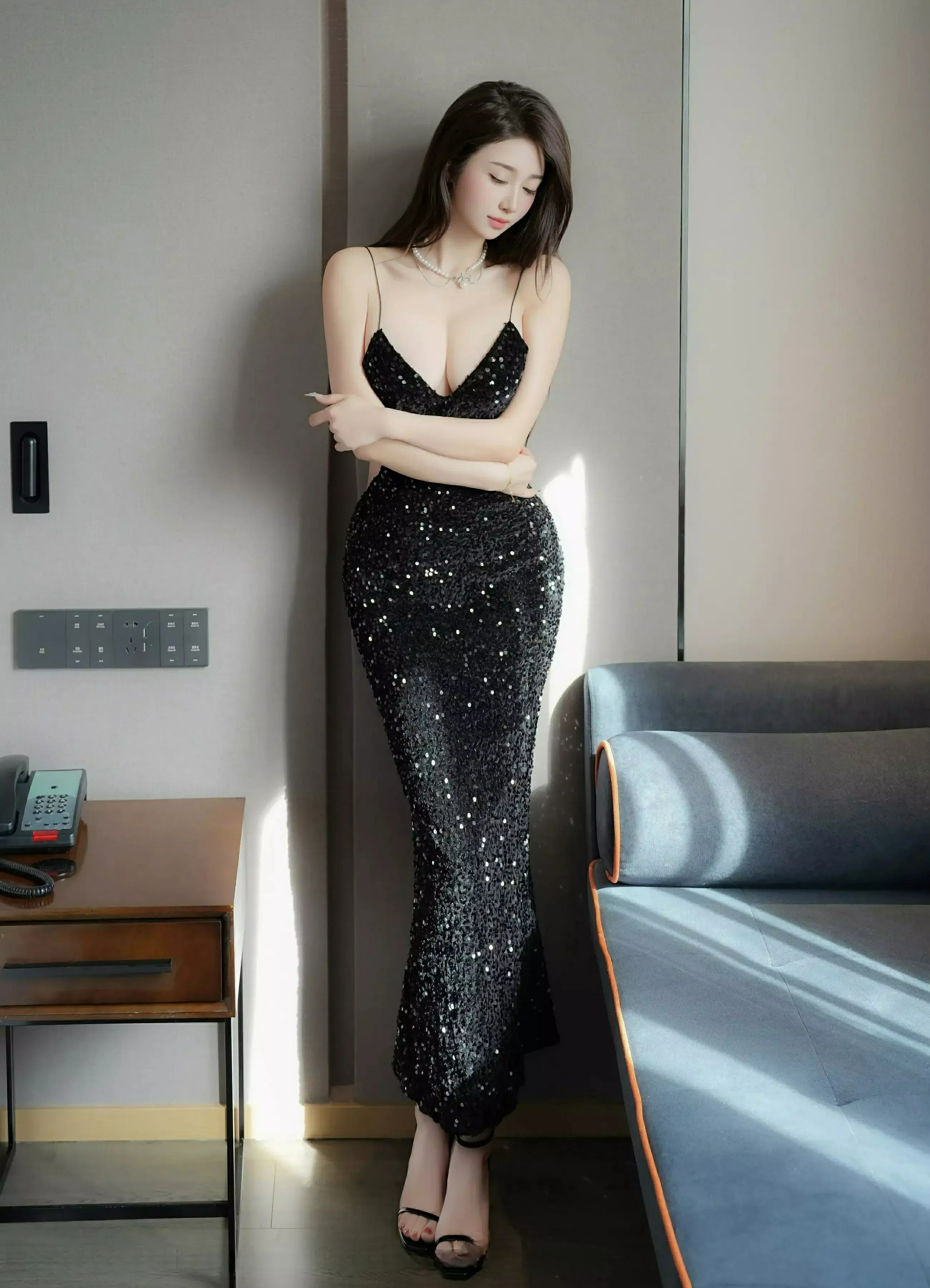  XiuRen 秀人 No.9937 星星baby [68P]第2张