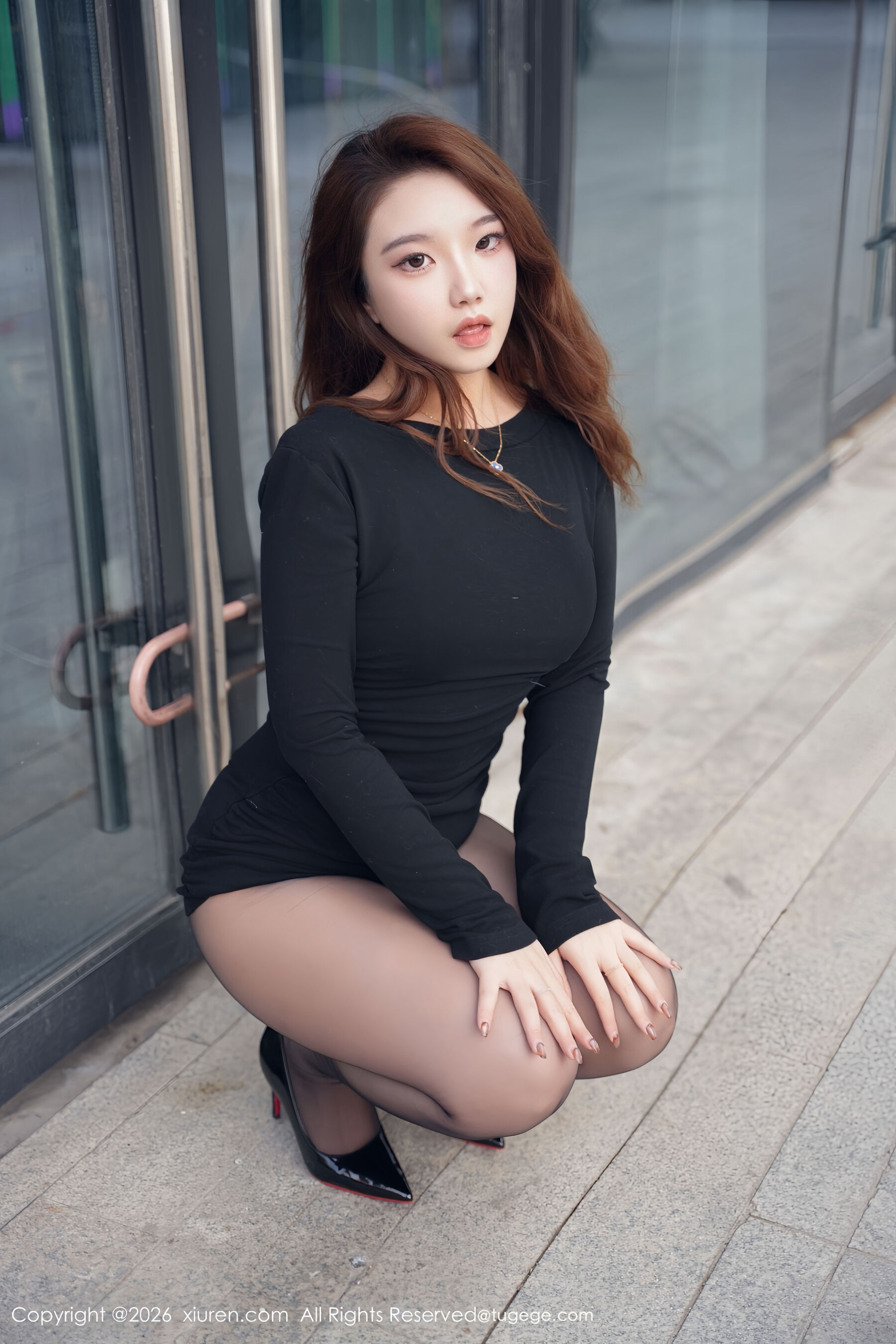  秀人网 小依依MM Vol.11250 [66P]第6张