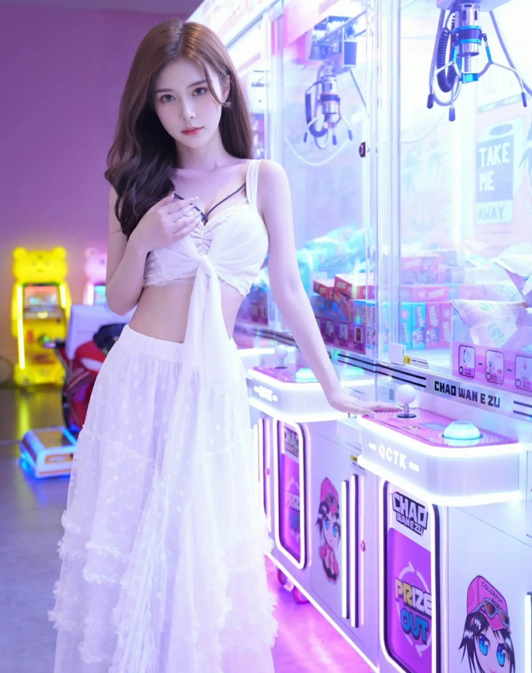  秀人网 No.10791 拍黄瓜girl [74P]第2张