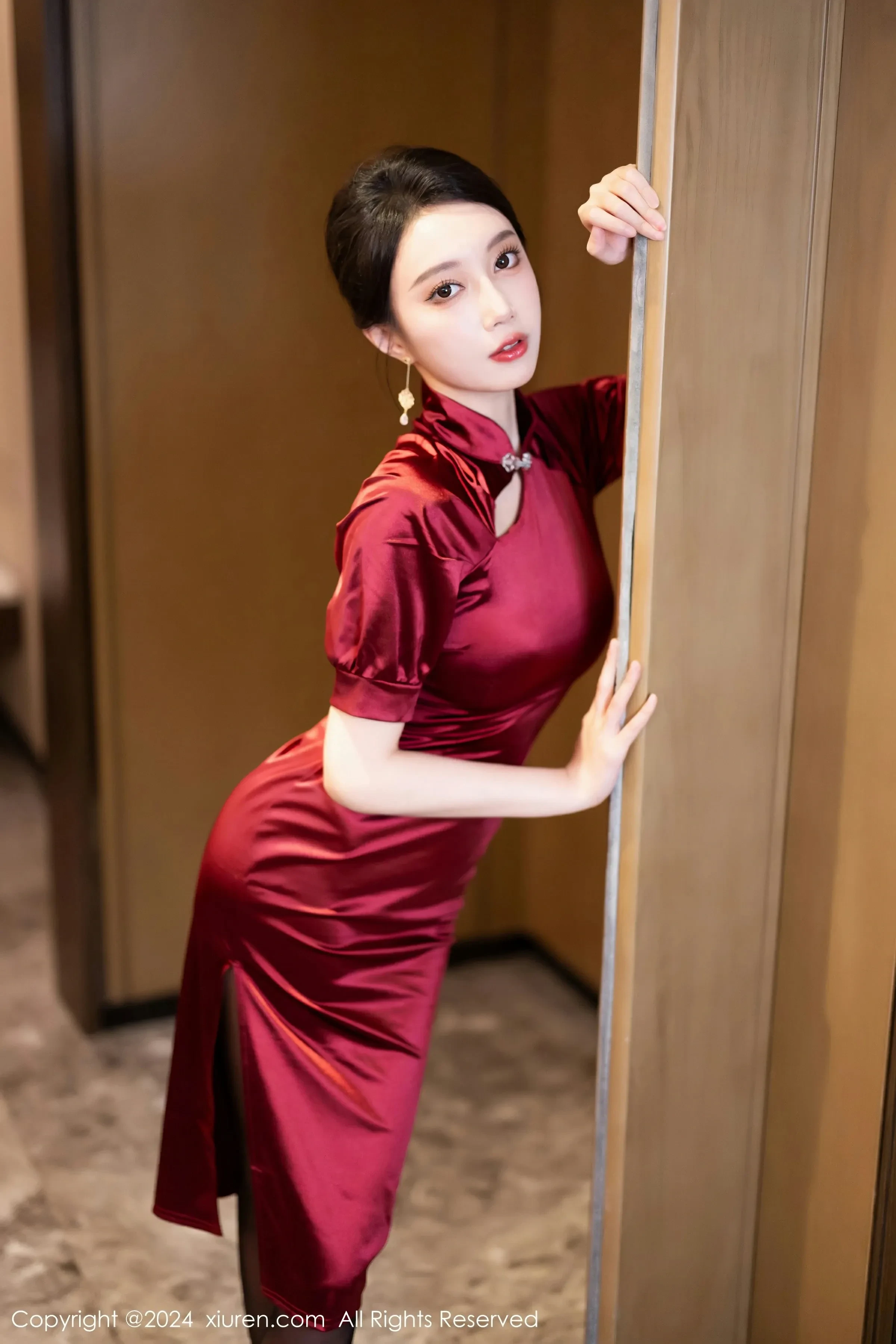  XiuRen 秀人 No.8479 玥儿玥 [70P]第2张