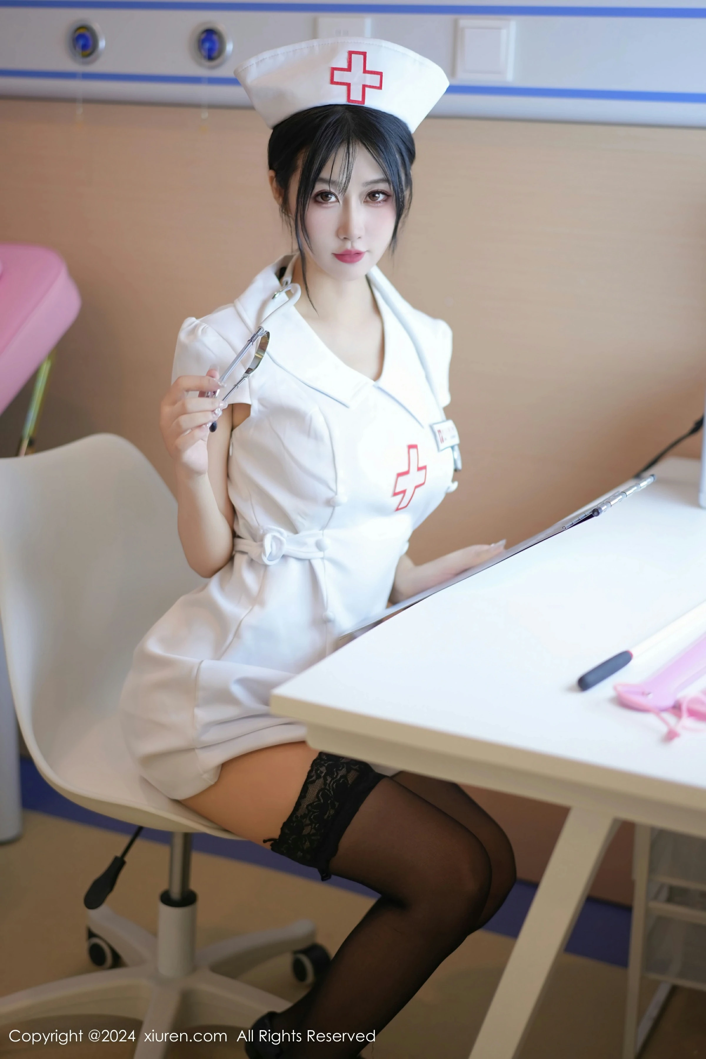 XiuRen 秀人 No.8512 laura阿姣 [87P]第2张