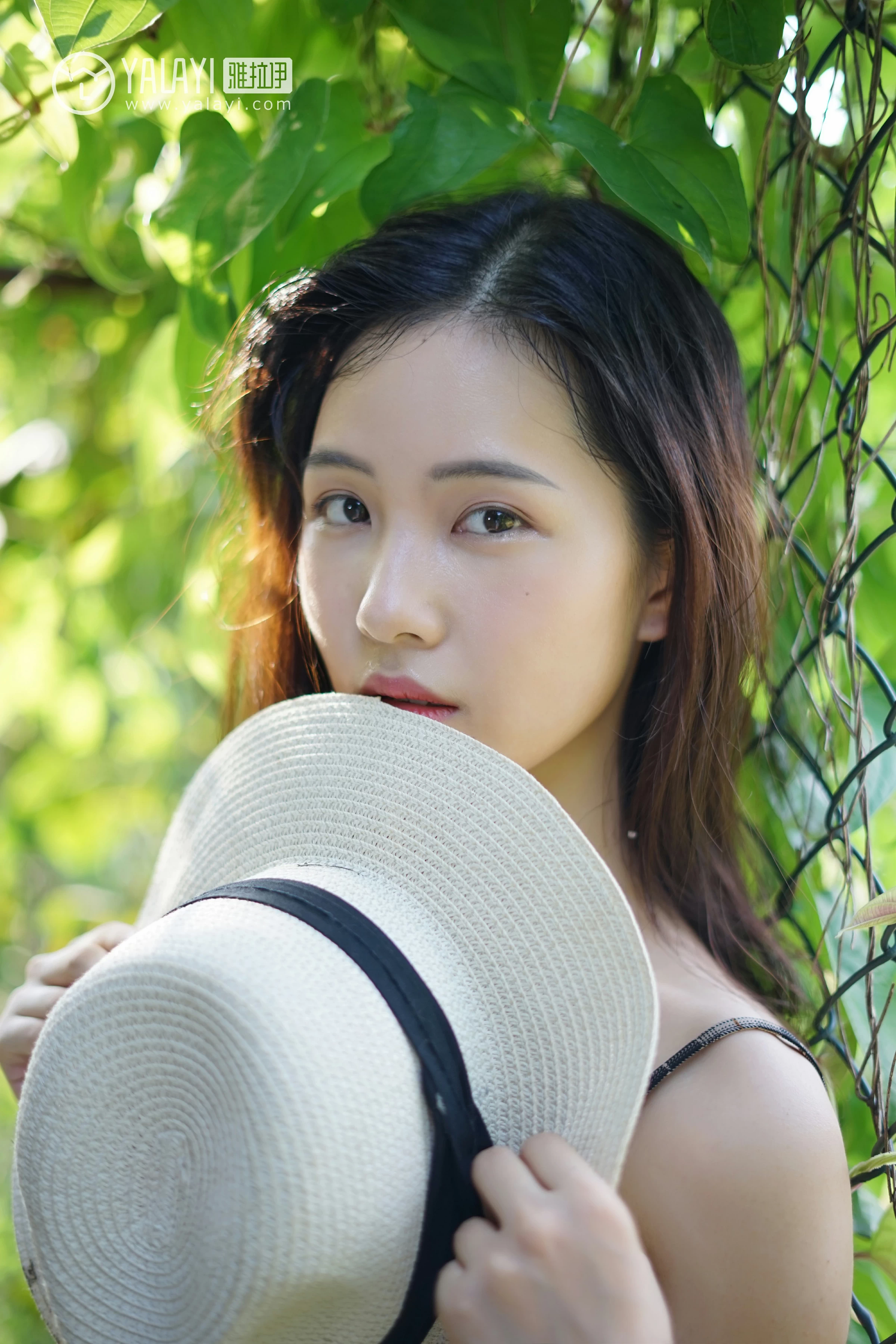 [YALAYI雅拉伊]NO.029 纯粹之心 卡柔 透视蕾丝上衣加吊带连衣裙性感私房写真集第3张