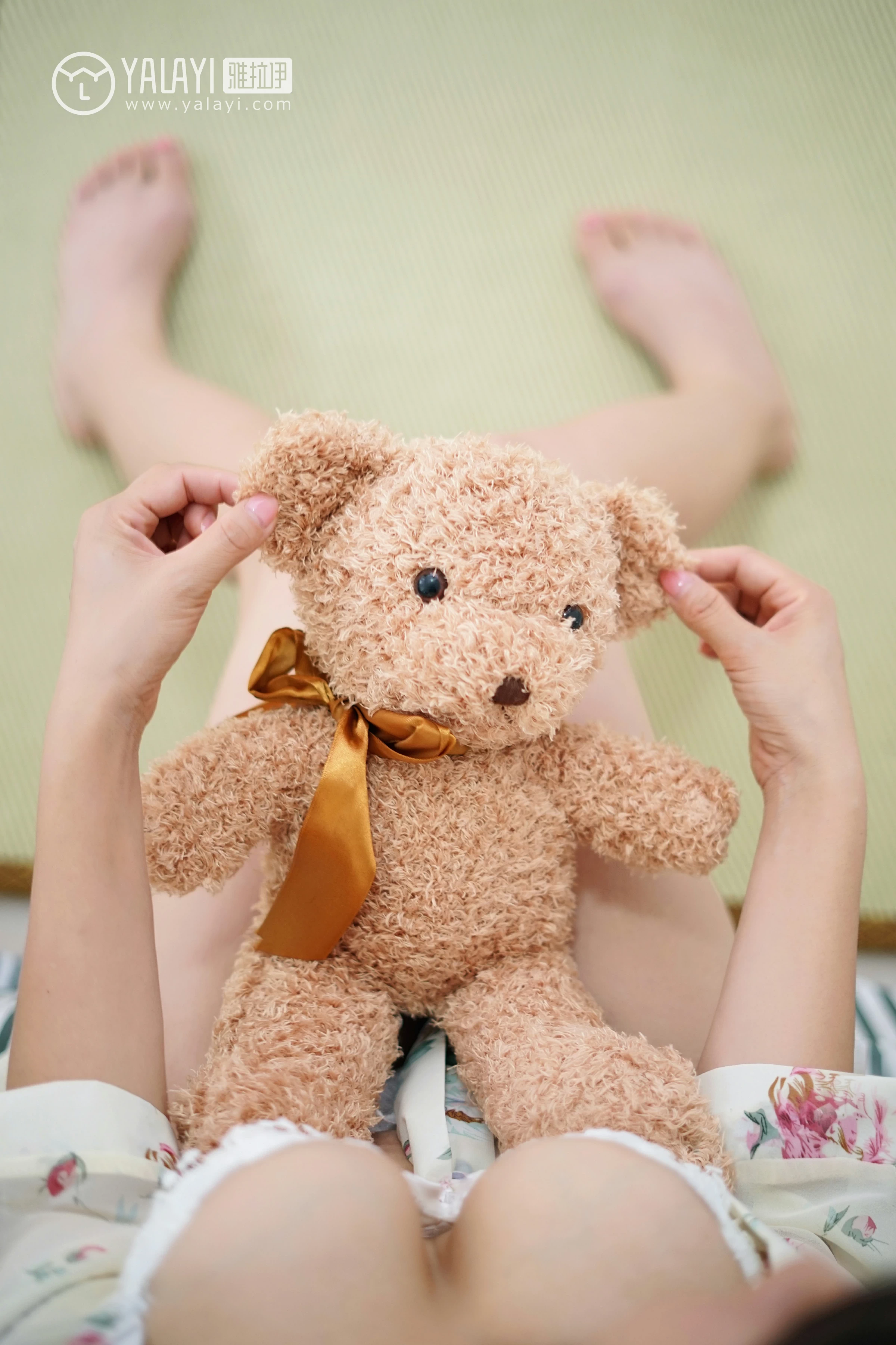 [YALAYI雅拉伊]NO.032 和服女优 多香子 红色和服与米色睡衣加白色蕾丝内衣性感私房写真集第12张