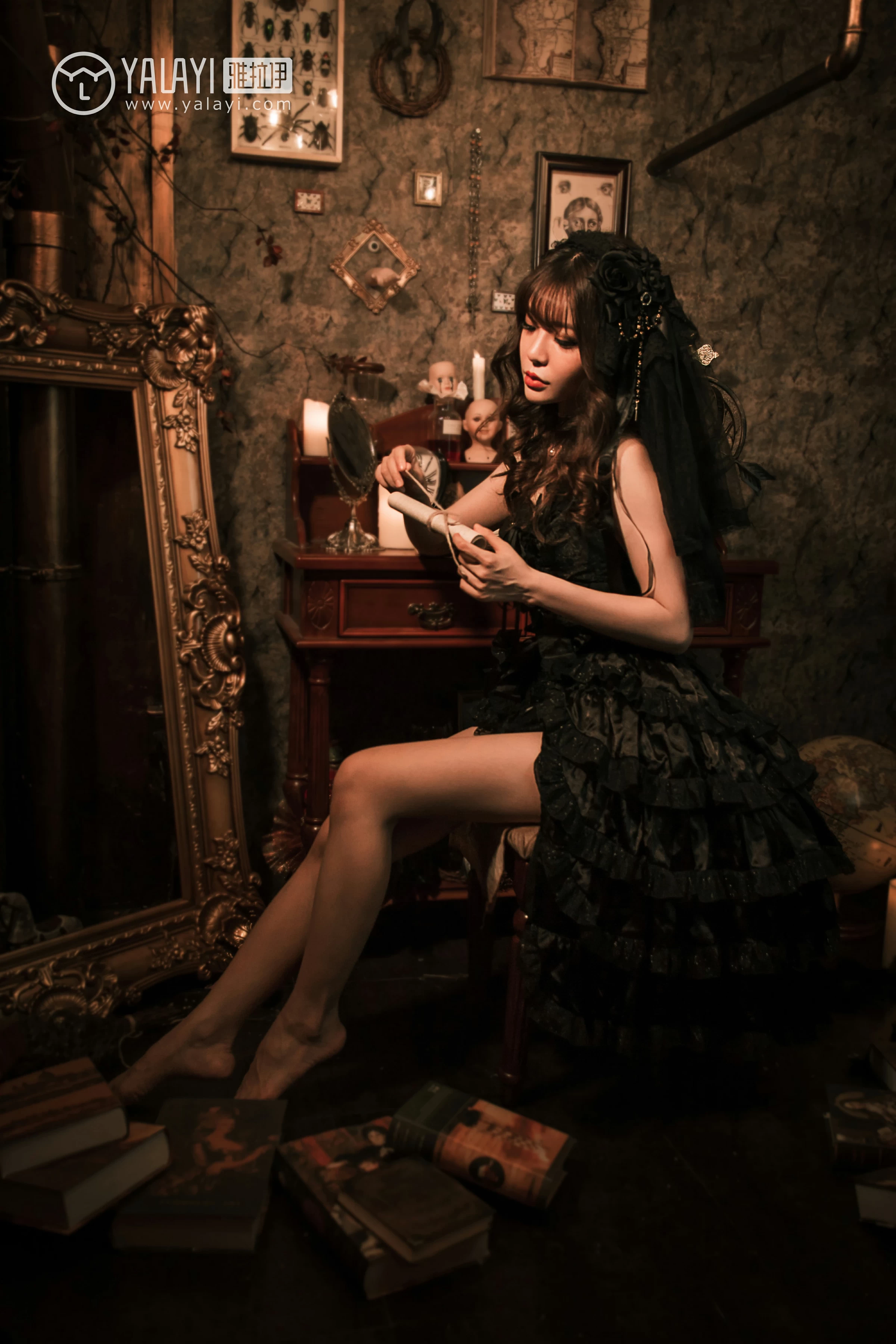 [YALAYI雅拉伊]NO.046 洛丽塔 阳阳 黑色抹胸塑身连衣裙性感私房写真集第10张