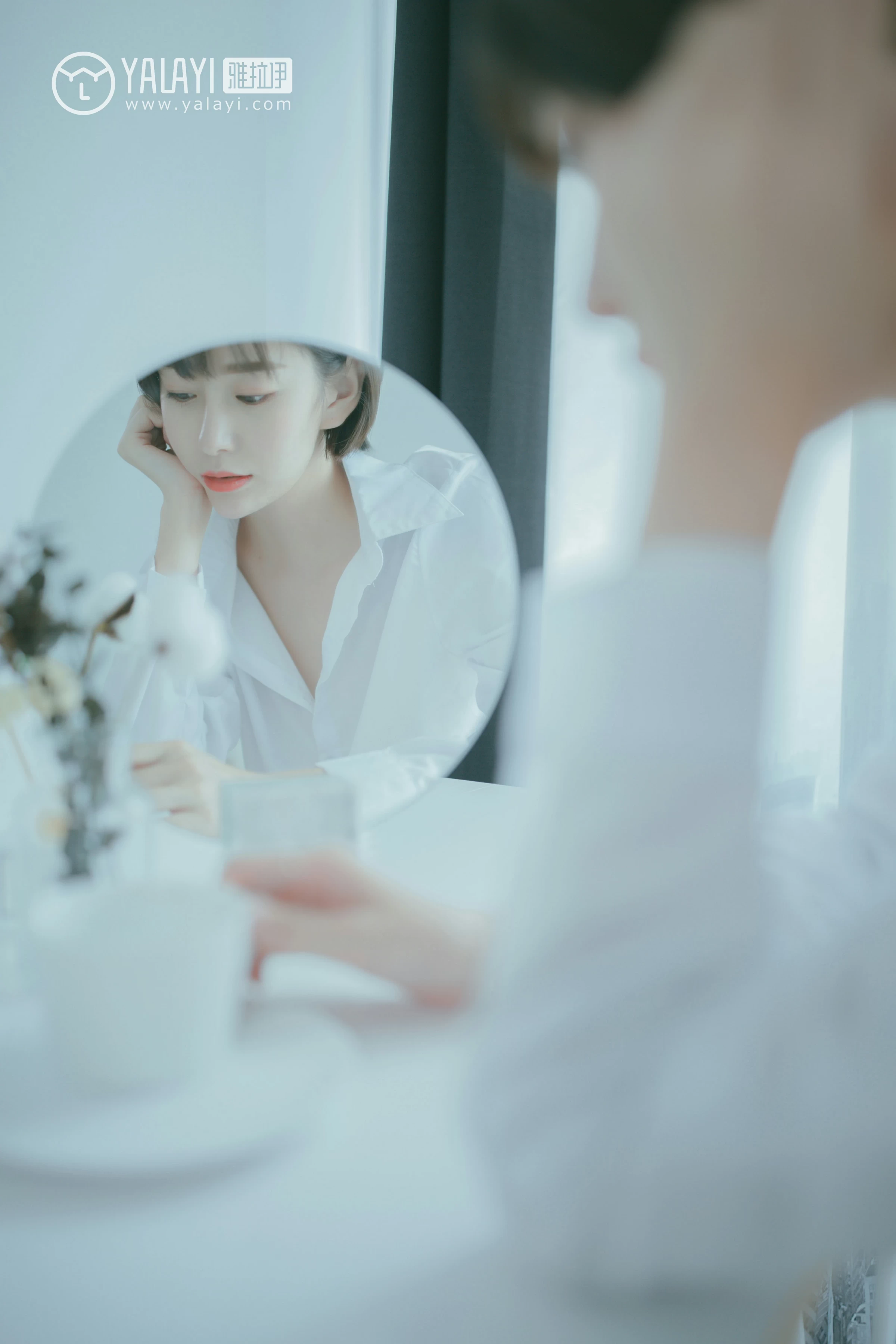 [YALAYI雅拉伊]NO.077 美丽如你 静静 白色衬衫与半裸性感玉体私房写真集第2张