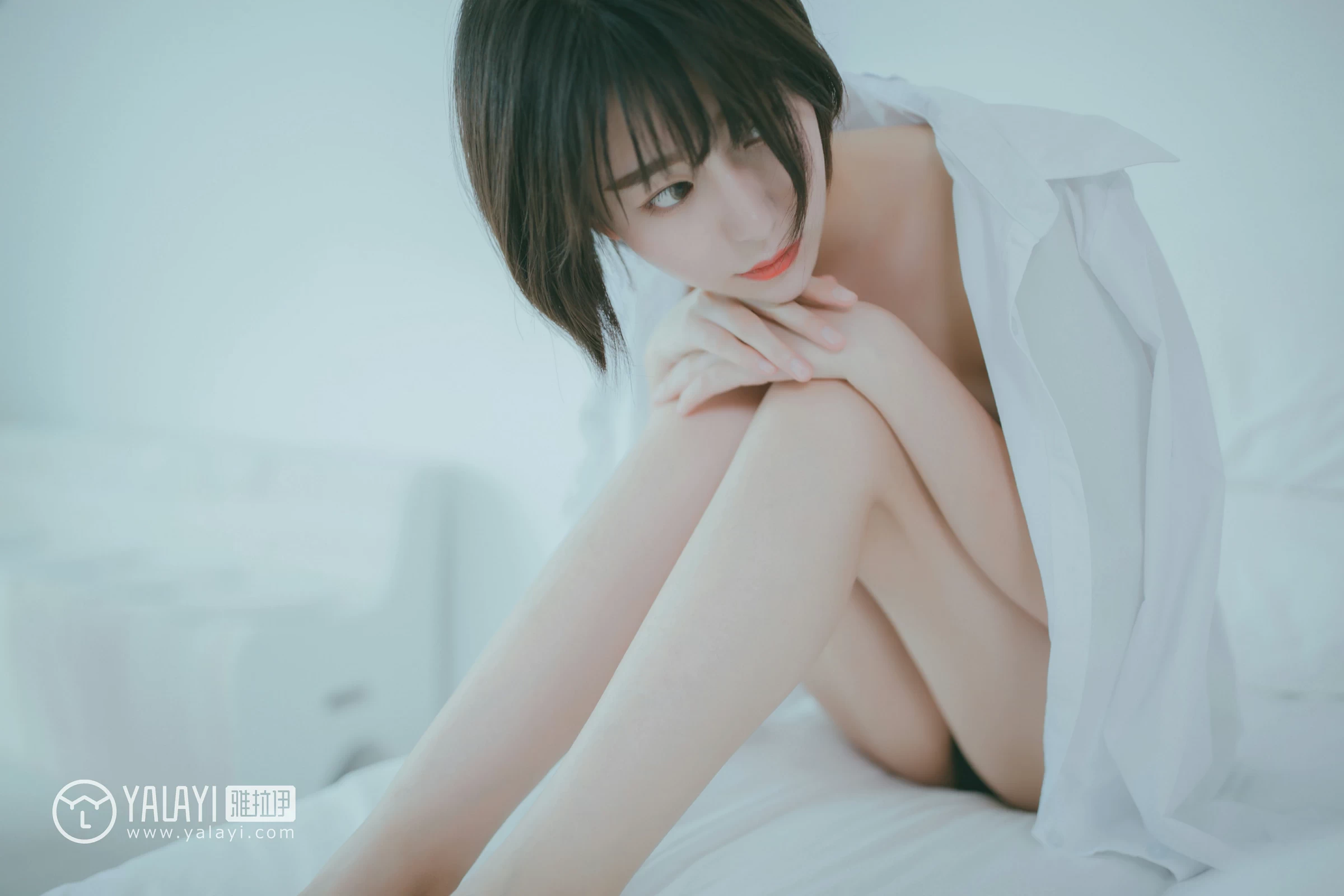[YALAYI雅拉伊]NO.077 美丽如你 静静 白色衬衫与半裸性感玉体私房写真集第6张