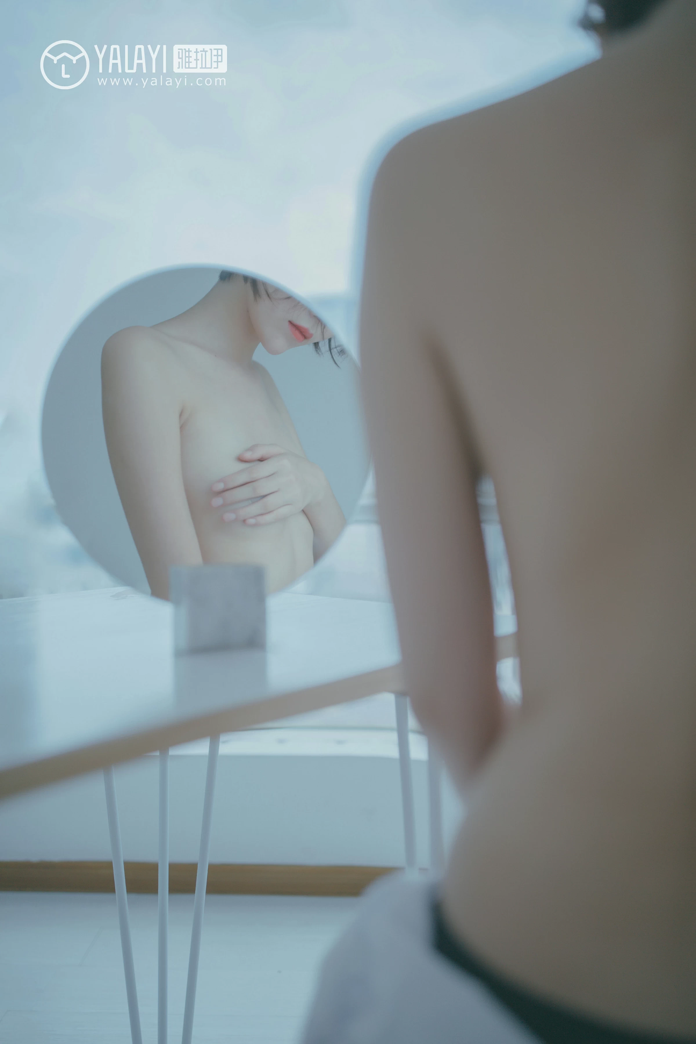 [YALAYI雅拉伊]NO.077 美丽如你 静静 白色衬衫与半裸性感玉体私房写真集第8张