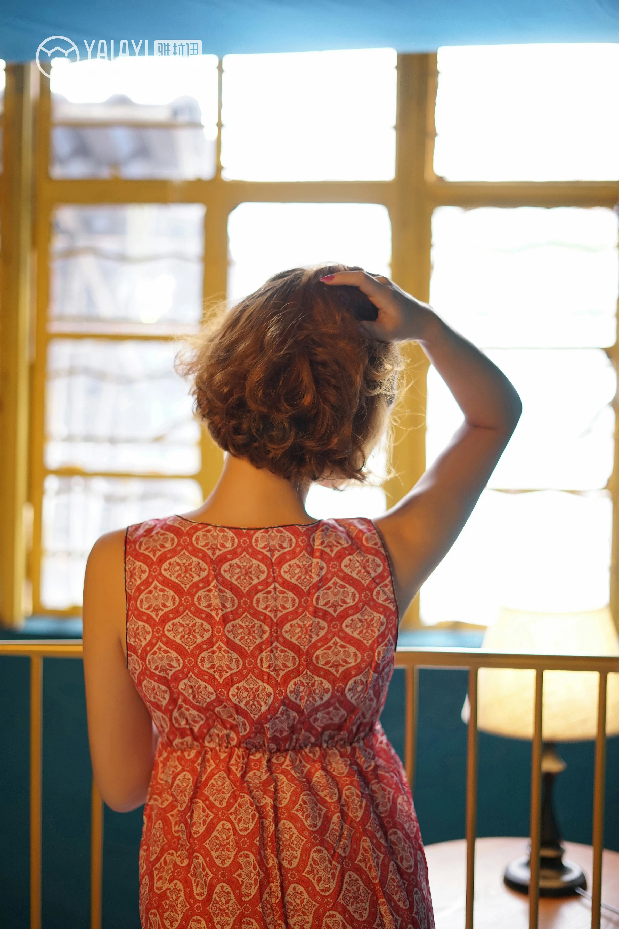 [YALAYI雅拉伊]NO.080 你是大海 泡芙 红色连衣裙加白色蕾丝内衣性感私房写真集第5张