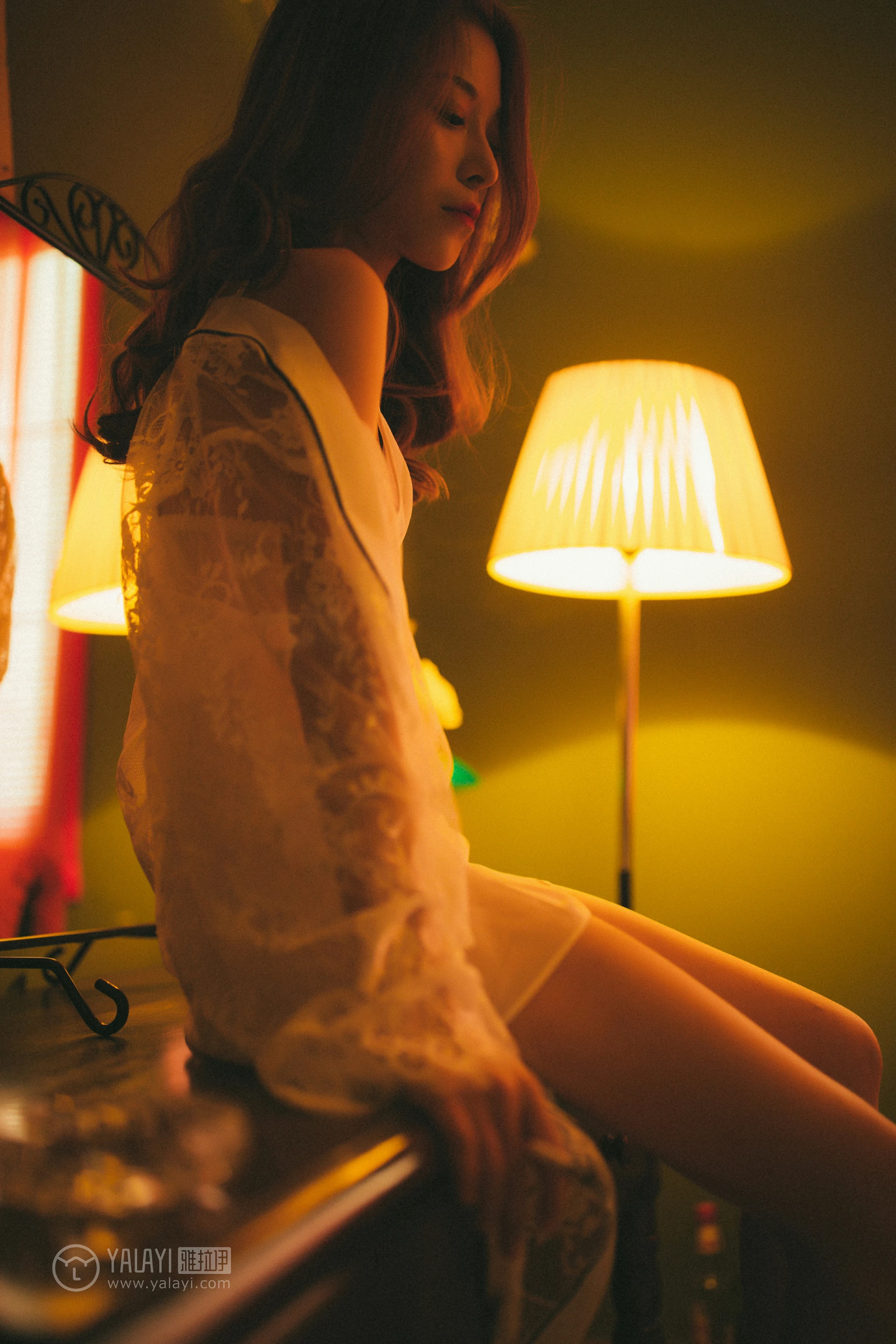 [YALAYI雅拉伊]NO.116 我在等你 倩微微 透视镂空睡衣加白色蕾丝情趣内衣性感私房写真集第17张