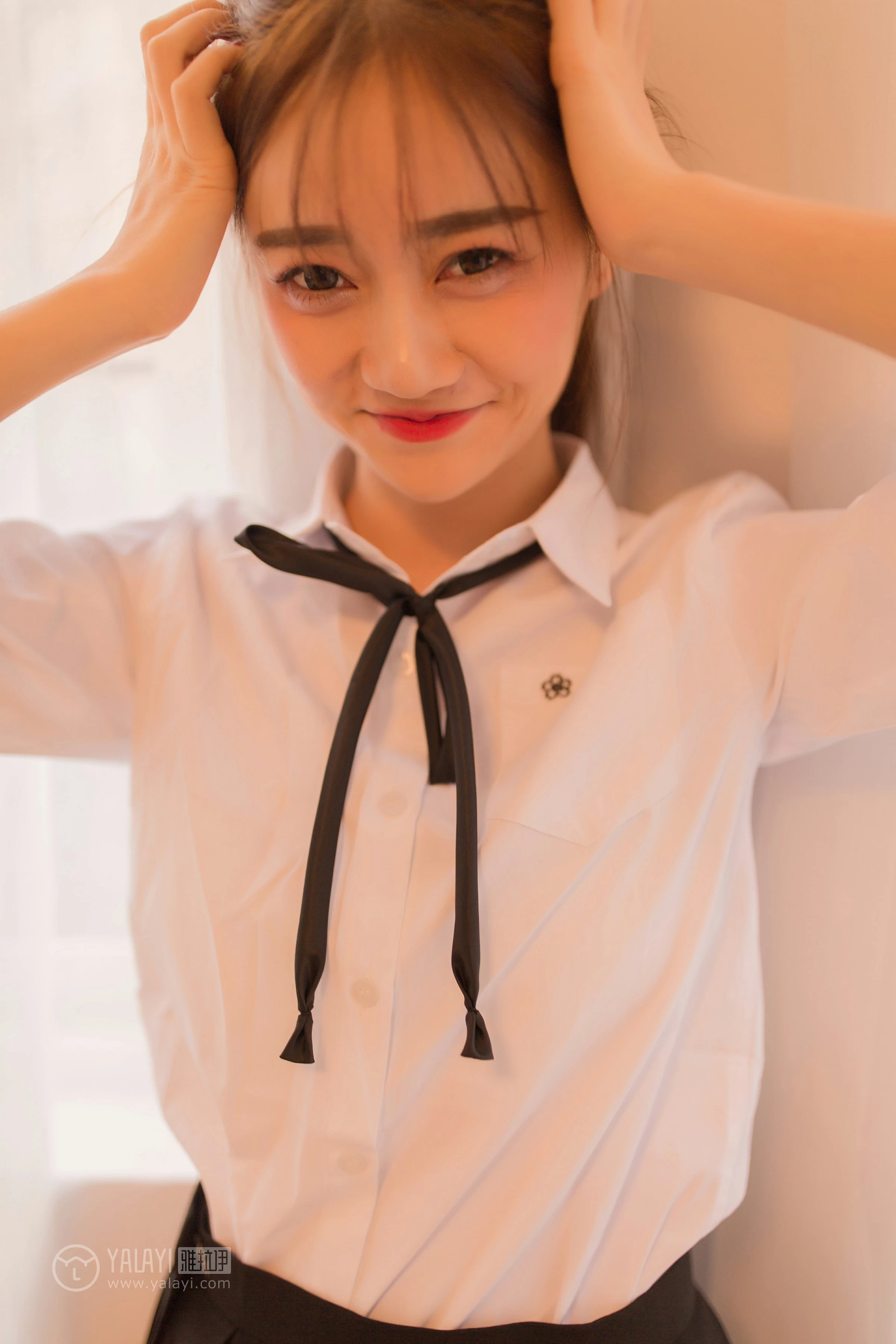 [YALAYI雅拉伊]NO.138 粉黛少女 李诗雨 高中女生制服与短裙加白色内衣性感私房写真集第9张