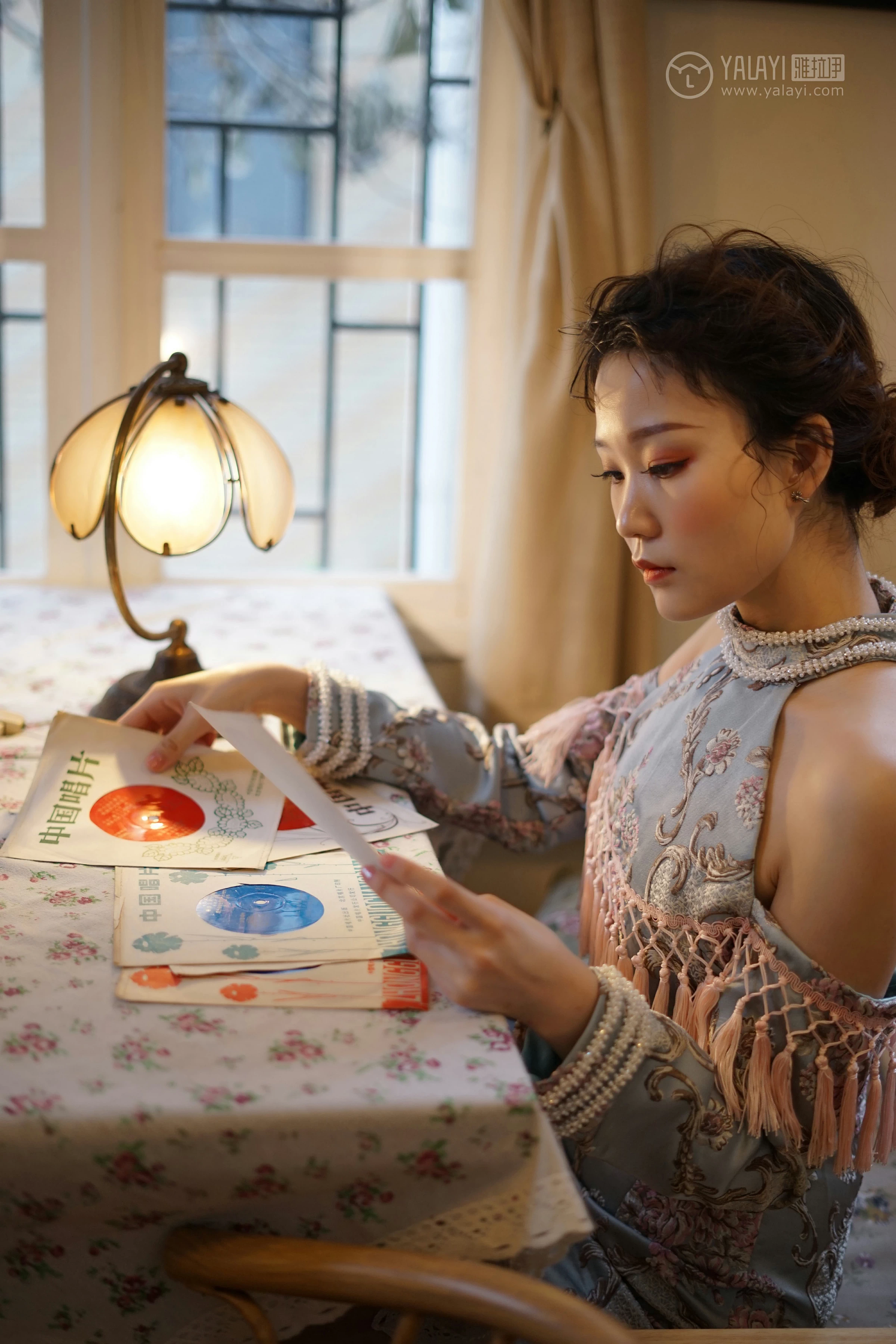 [YALAYI雅拉伊]NO.155 等2 奥莉 吊脖连衣裙 优雅端庄私房写真集第11张