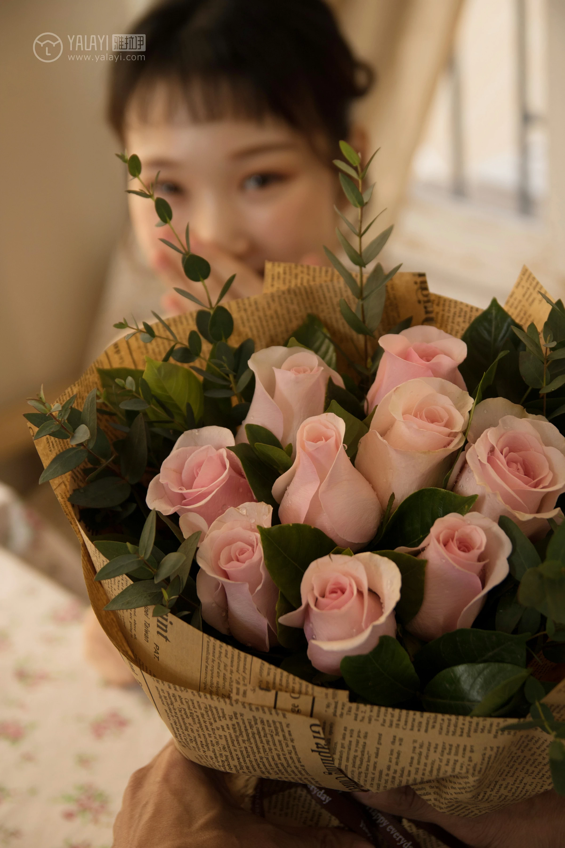 [YALAYI雅拉伊]NO.155 等2 奥莉 吊脖连衣裙 优雅端庄私房写真集第15张