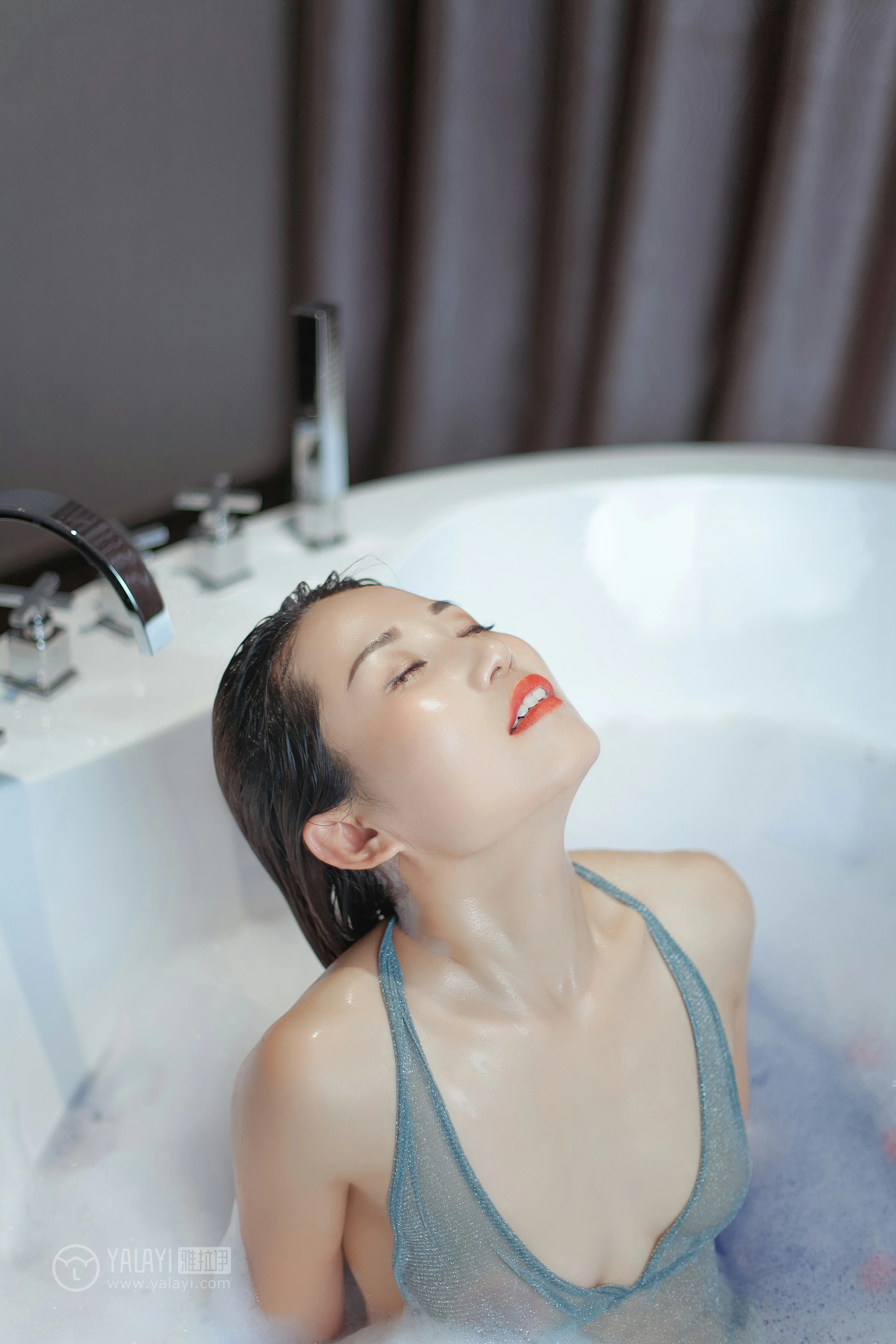 [YALAYI雅拉伊]NO.144 浴湿不挂 嫣然 吊带透视情趣连衣裙性感私房写真集第12张