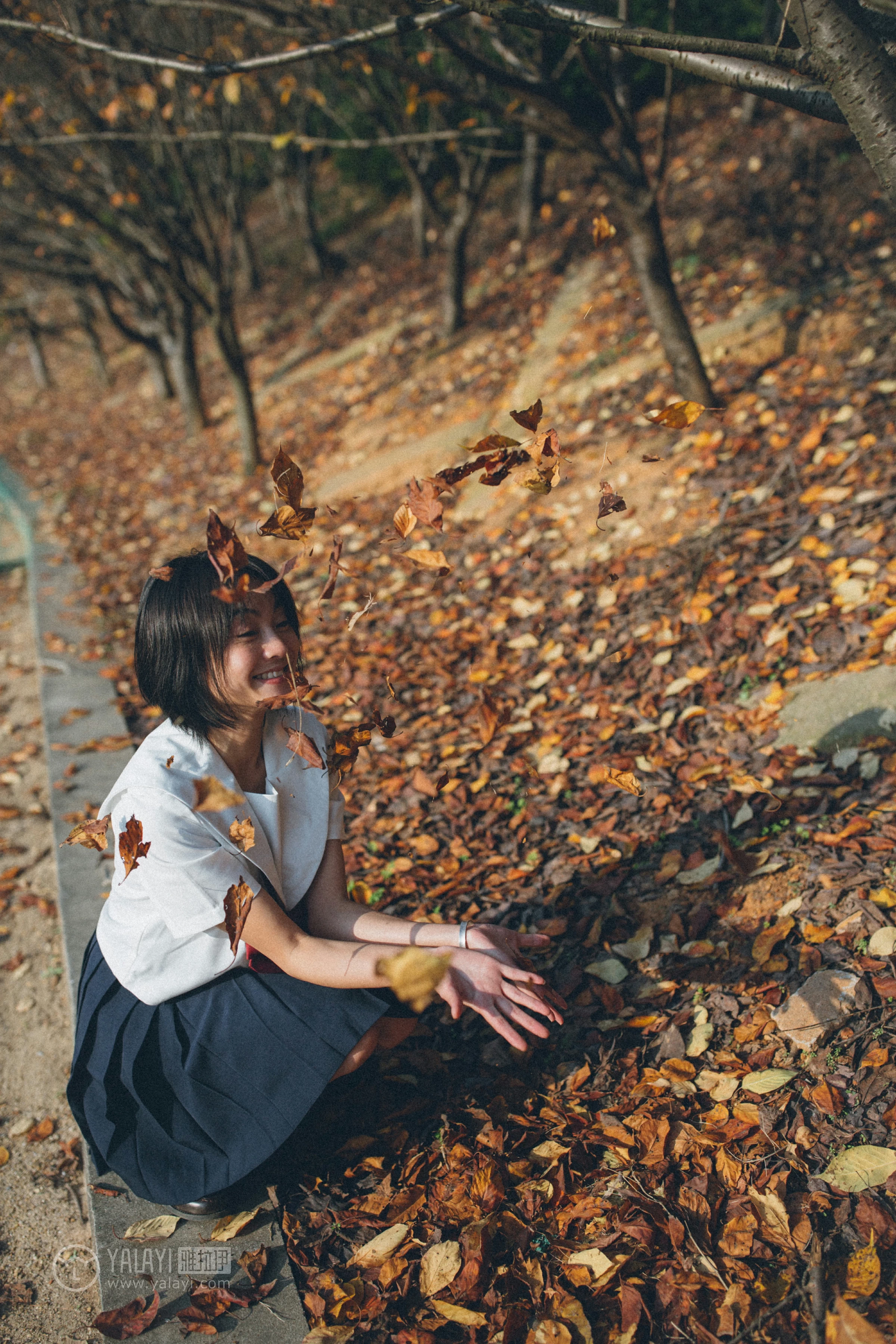 [YALAYI雅拉伊]NO.156 带我走带我飞 米粒米粒 高中女生制服与短裙私房写真集第11张