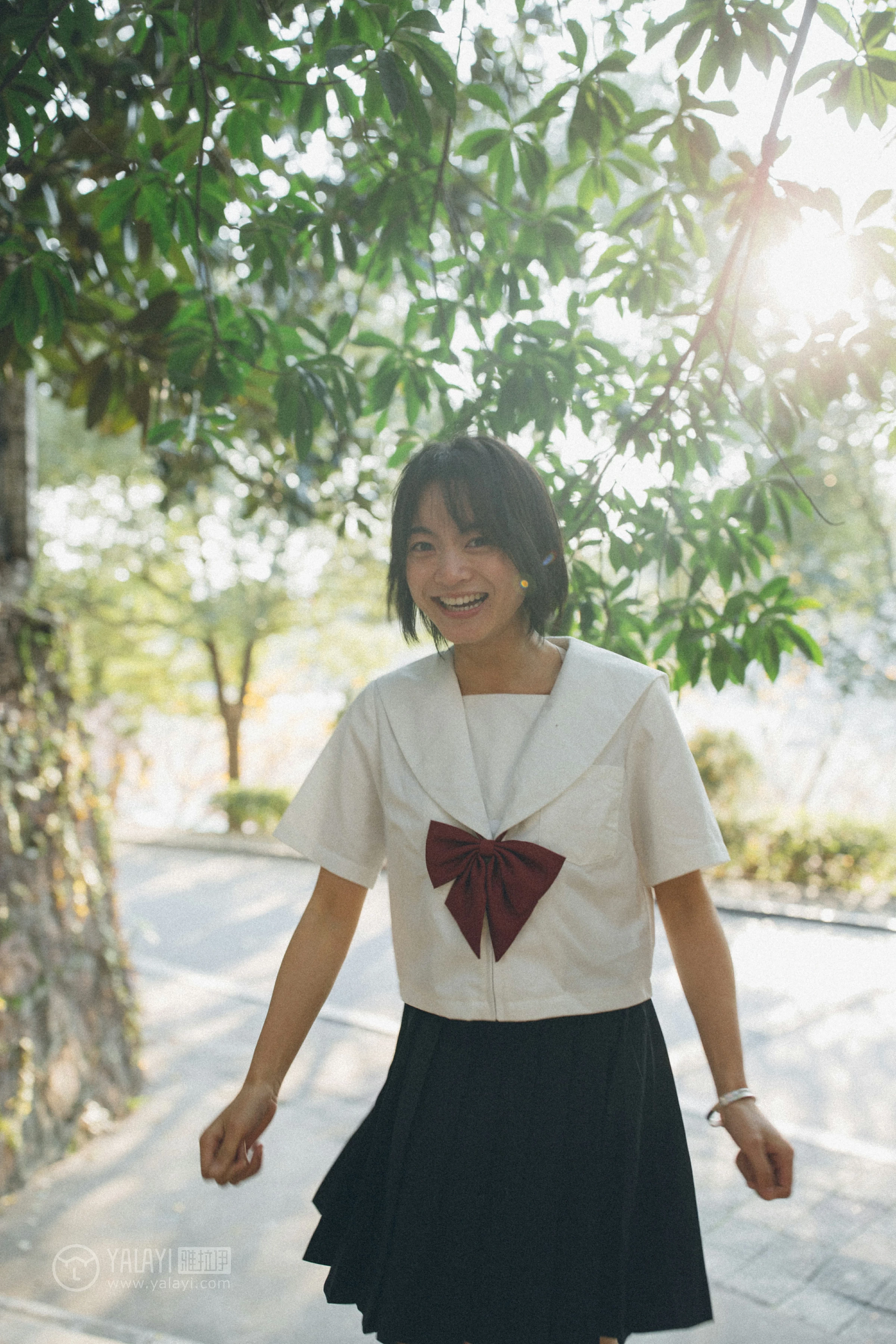[YALAYI雅拉伊]NO.156 带我走带我飞 米粒米粒 高中女生制服与短裙私房写真集第19张
