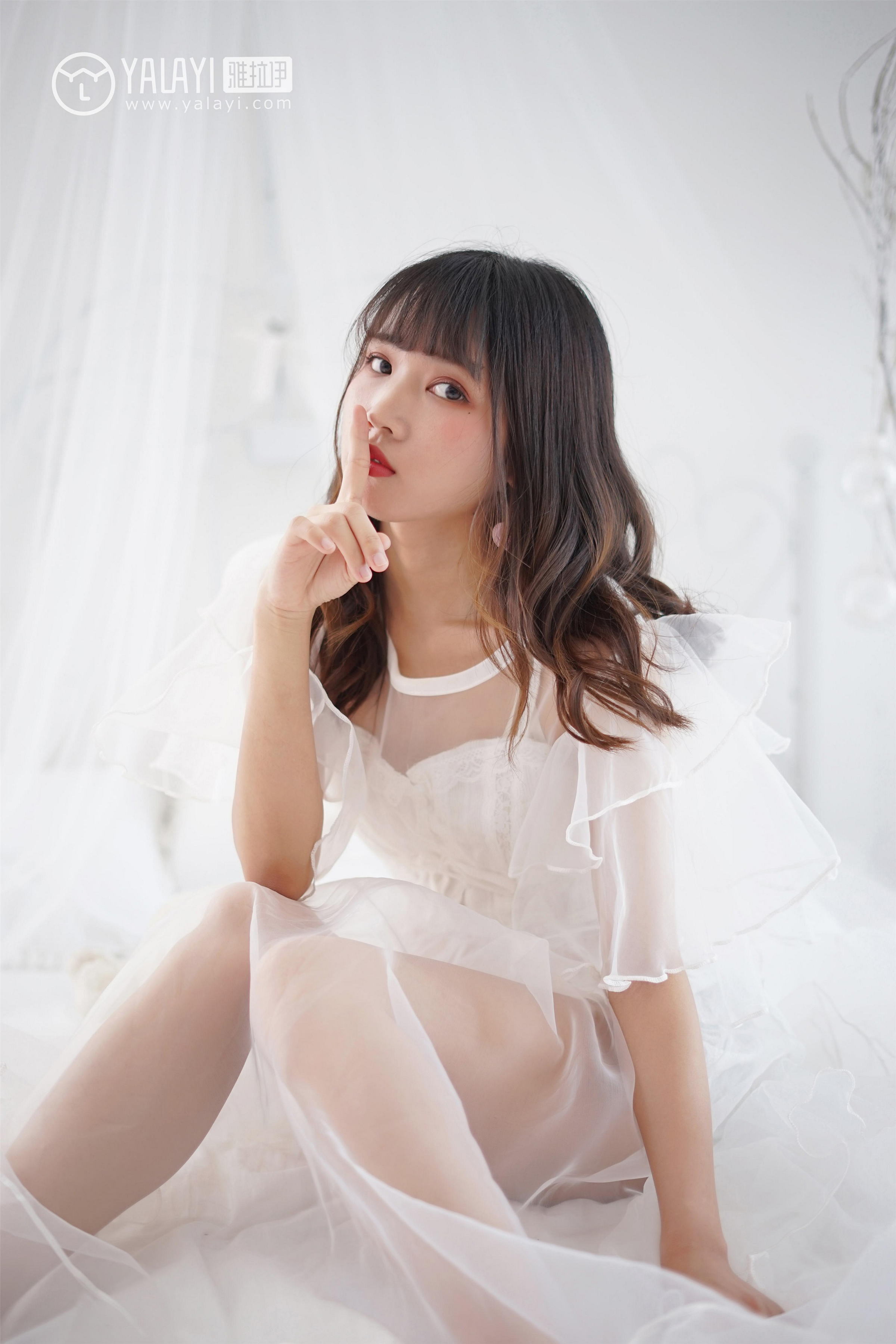 [YALAYI雅拉伊]NO.001 恋上你的床 公主小兔子 透视连衣裙性感私房写真集第3张