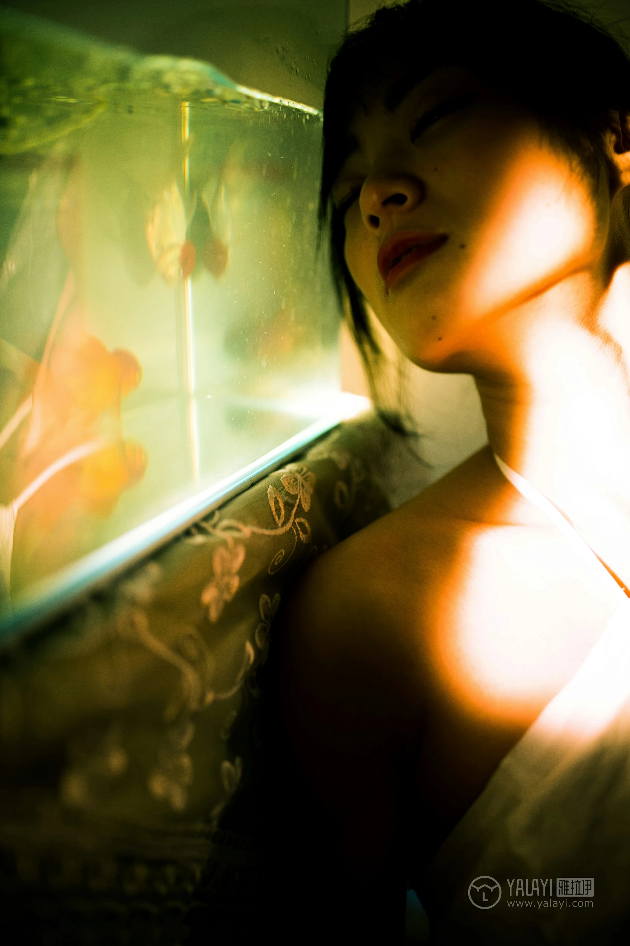 [YALAYI雅拉伊]No.191 轻舞飞扬 米粒米粒 白色吊带裸背婚纱连衣裙性感私房写真集第19张