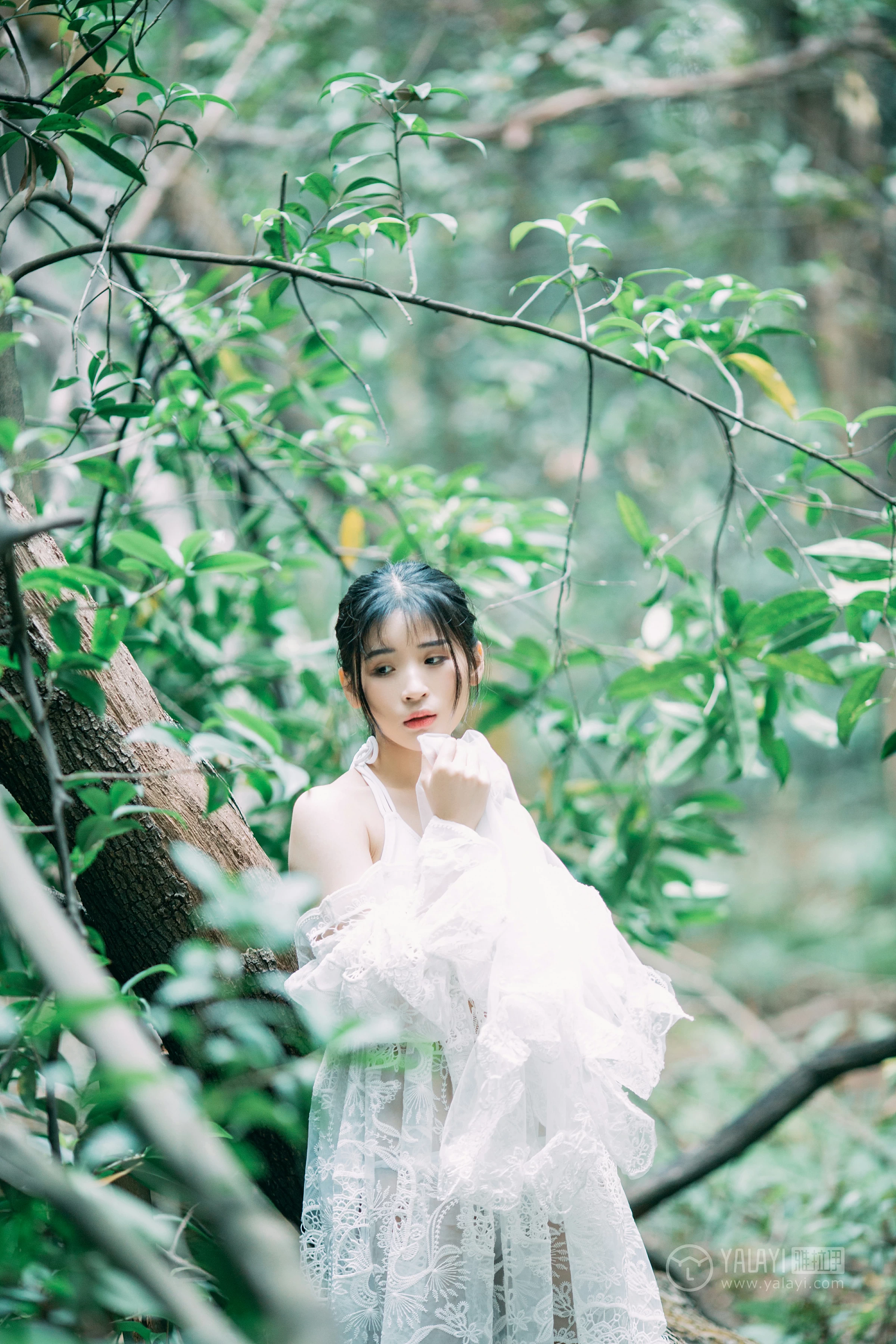 [YALAYI雅拉伊]No.194 仙乐飘飘 阿惜 白色透视镂空连衣裙加白色内衣性感私房写真集第10张