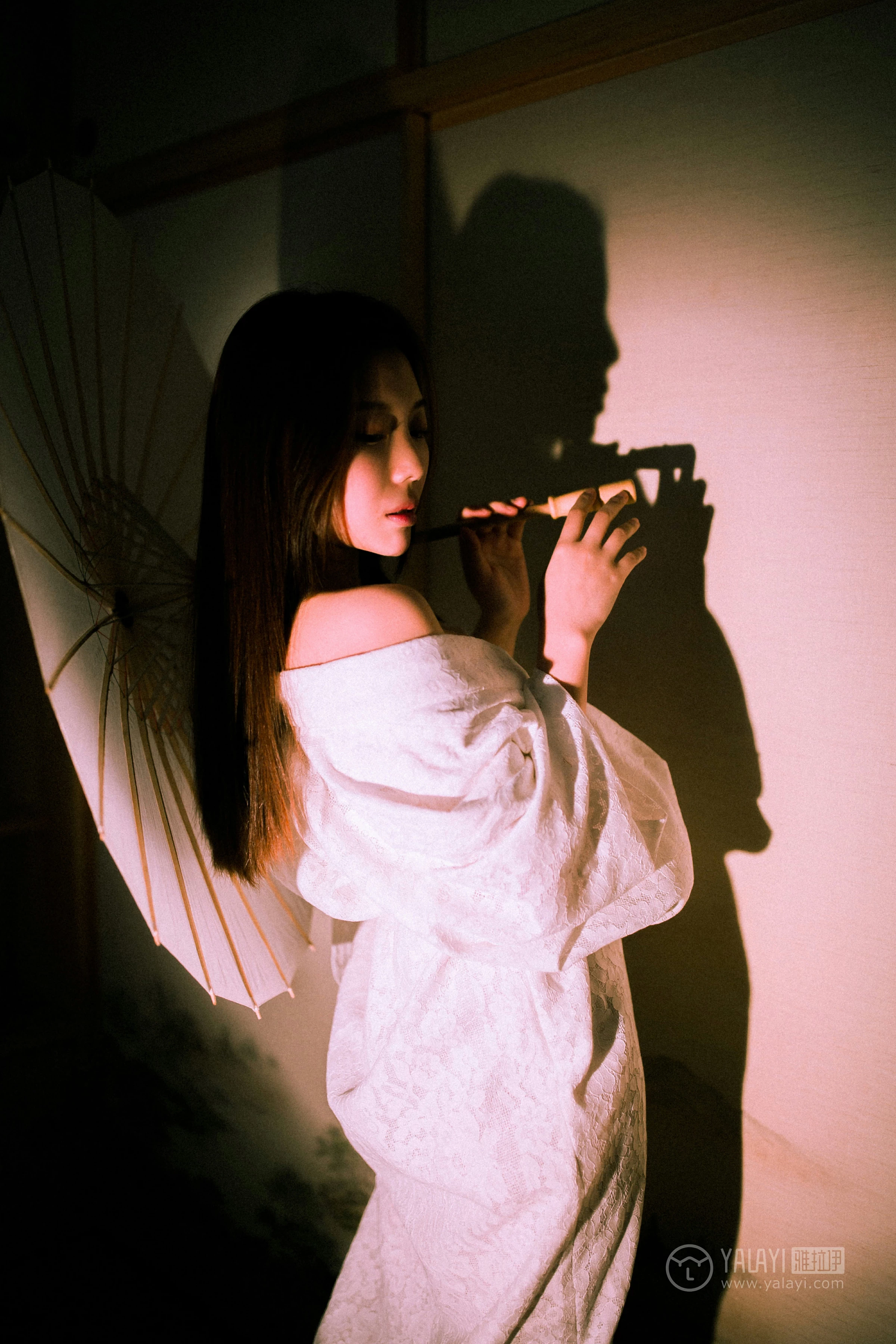 [YALAYI雅拉伊]No.202 夜光 圆圆 白色透视蕾丝镂空睡衣性感私房写真集第8张