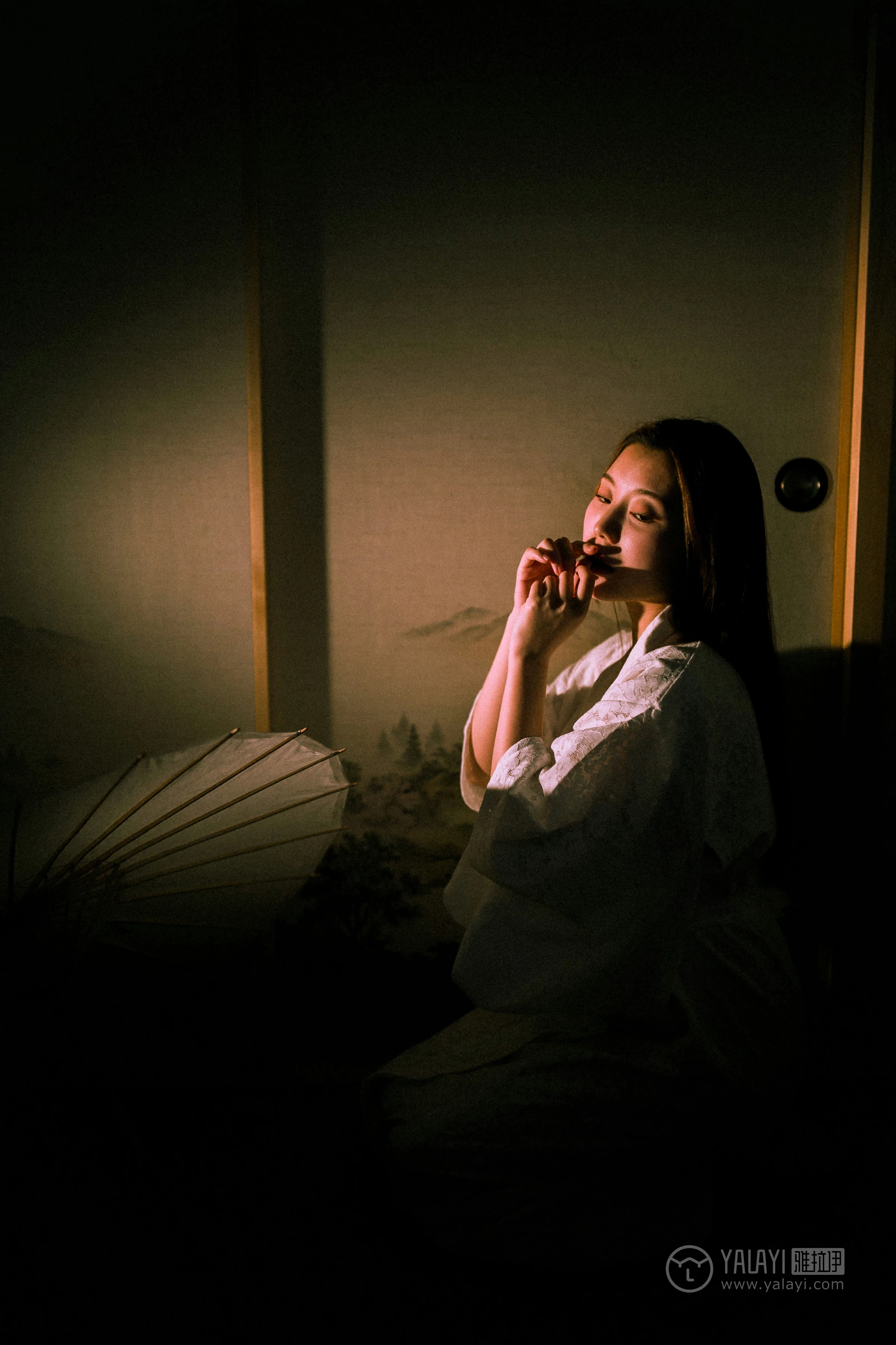 [YALAYI雅拉伊]No.202 夜光 圆圆 白色透视蕾丝镂空睡衣性感私房写真集第8张