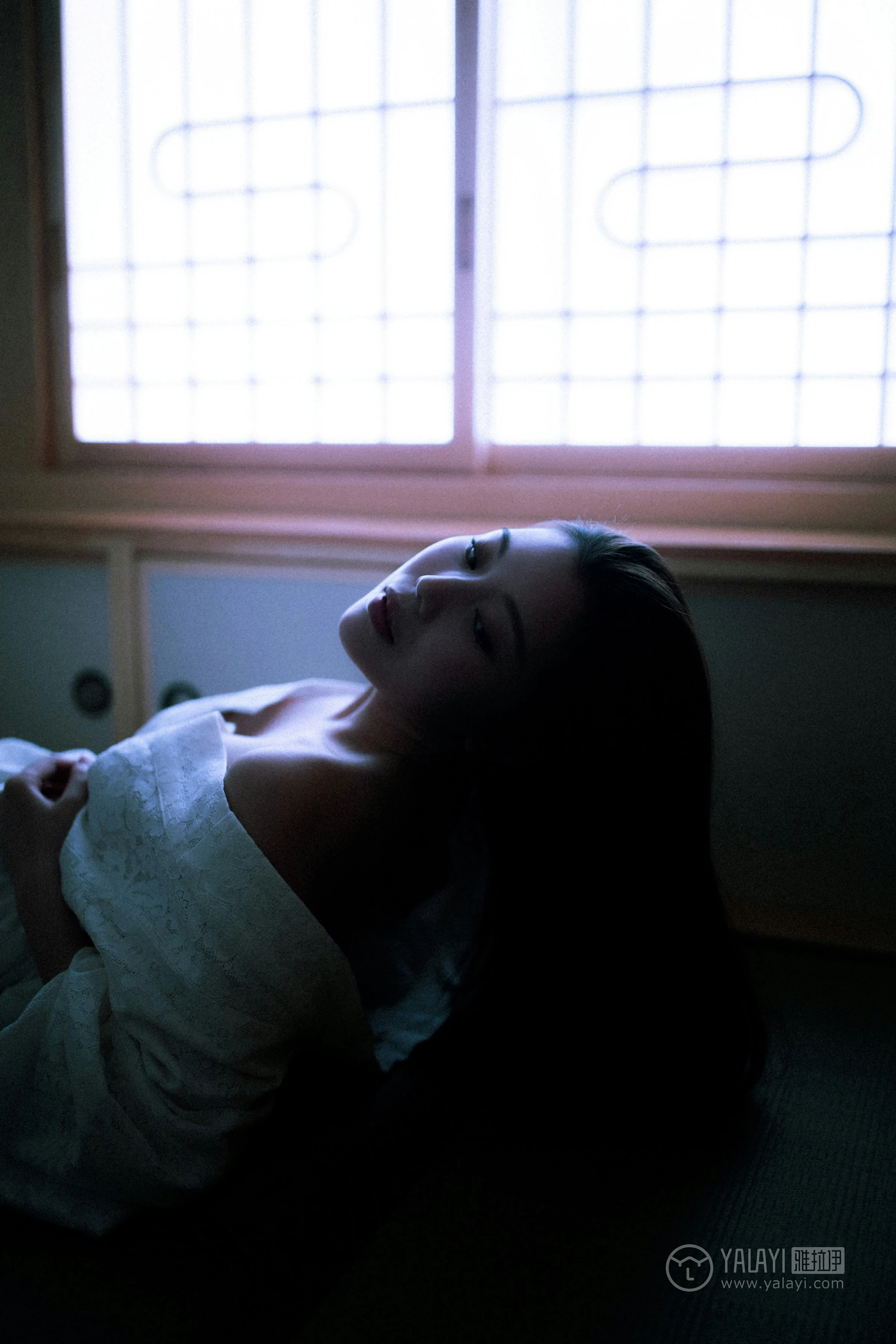 [YALAYI雅拉伊]No.202 夜光 圆圆 白色透视蕾丝镂空睡衣性感私房写真集第17张