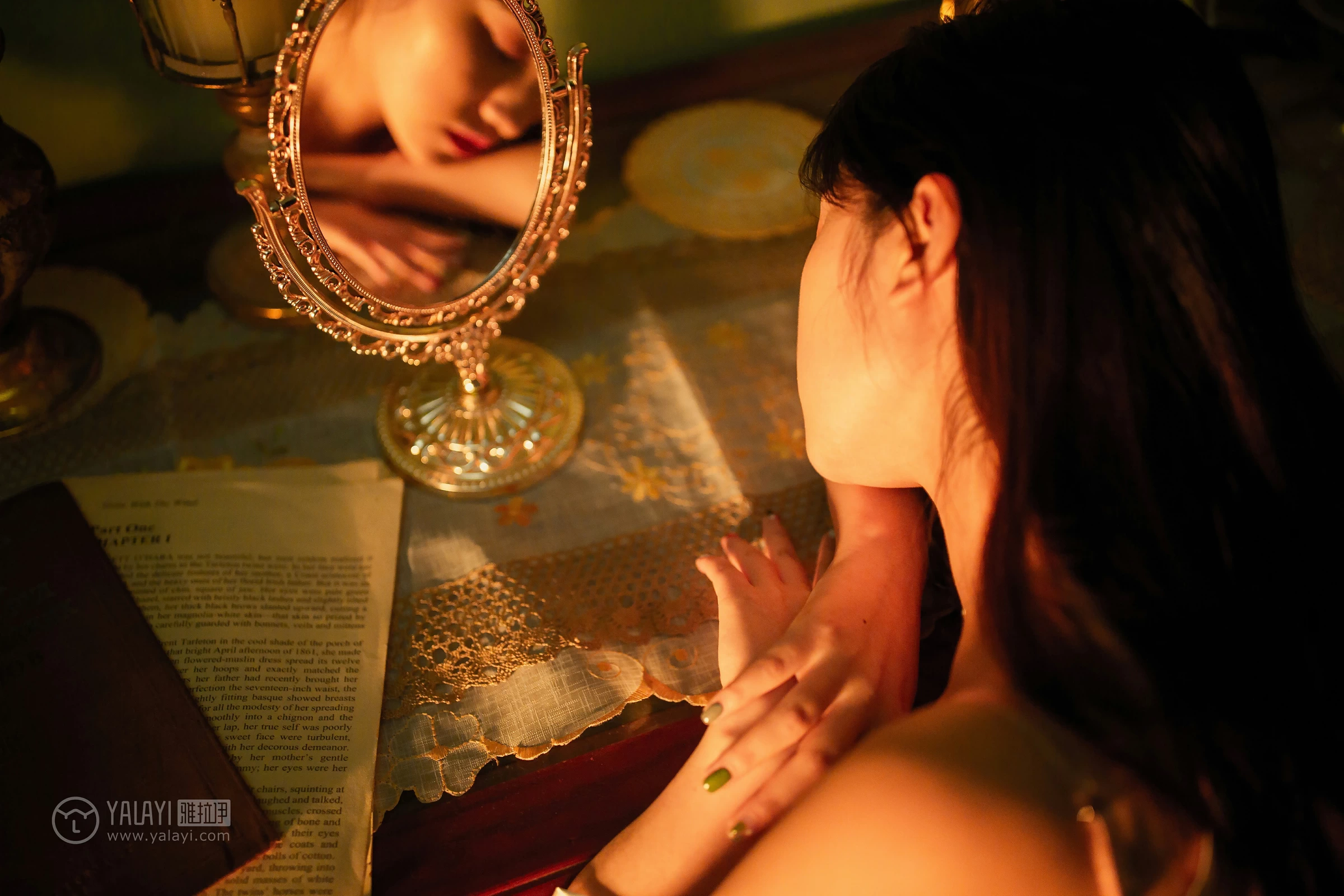 [YALAYI雅拉伊]No.233 《爱囚》 天蓝酱 白色透视睡衣加金色情趣内衣性感私房写真集第5张