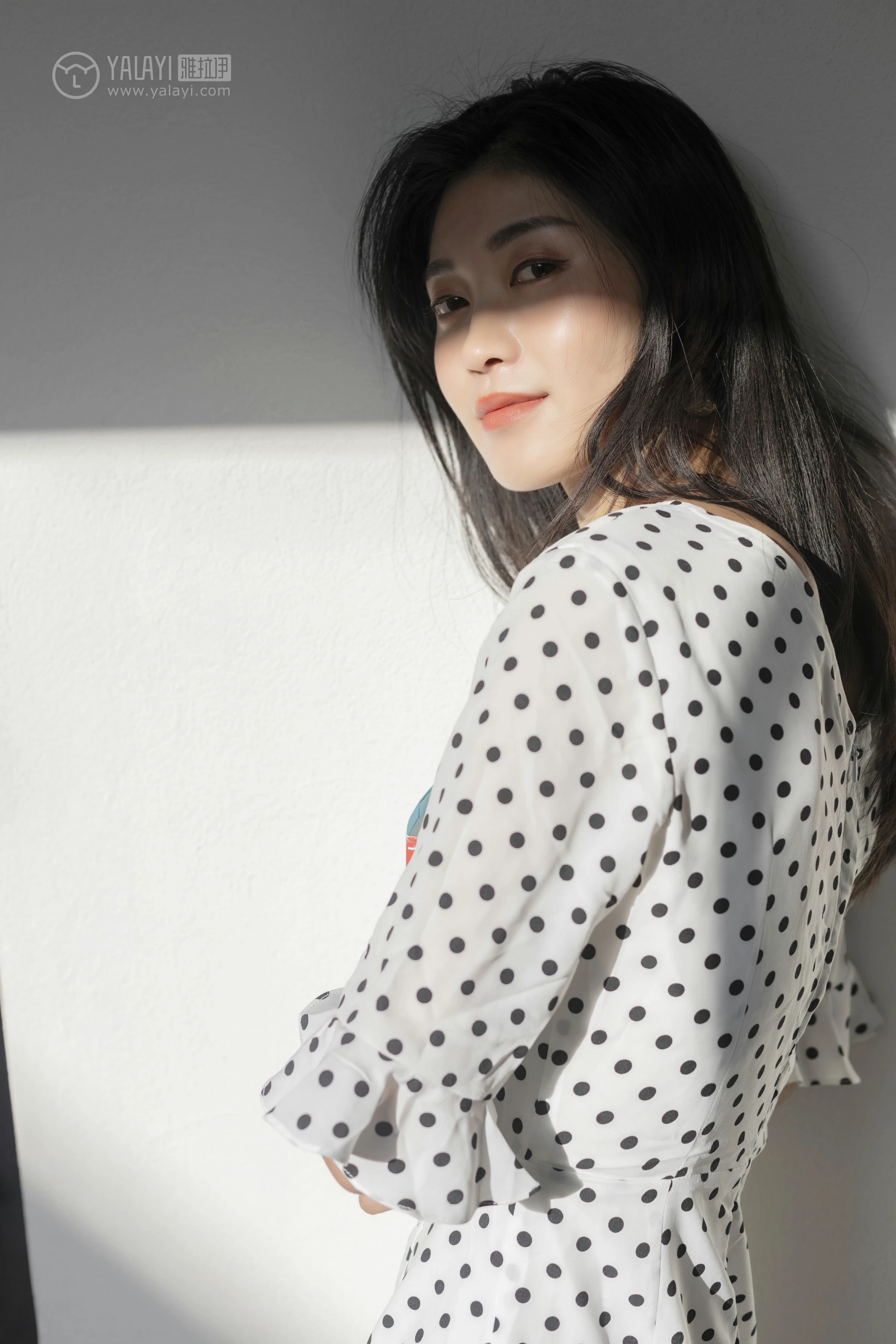 [YALAYI雅拉伊]No.264 波点女孩儿 乔妹儿 白色透视连衣裙居家私房写真集第6张