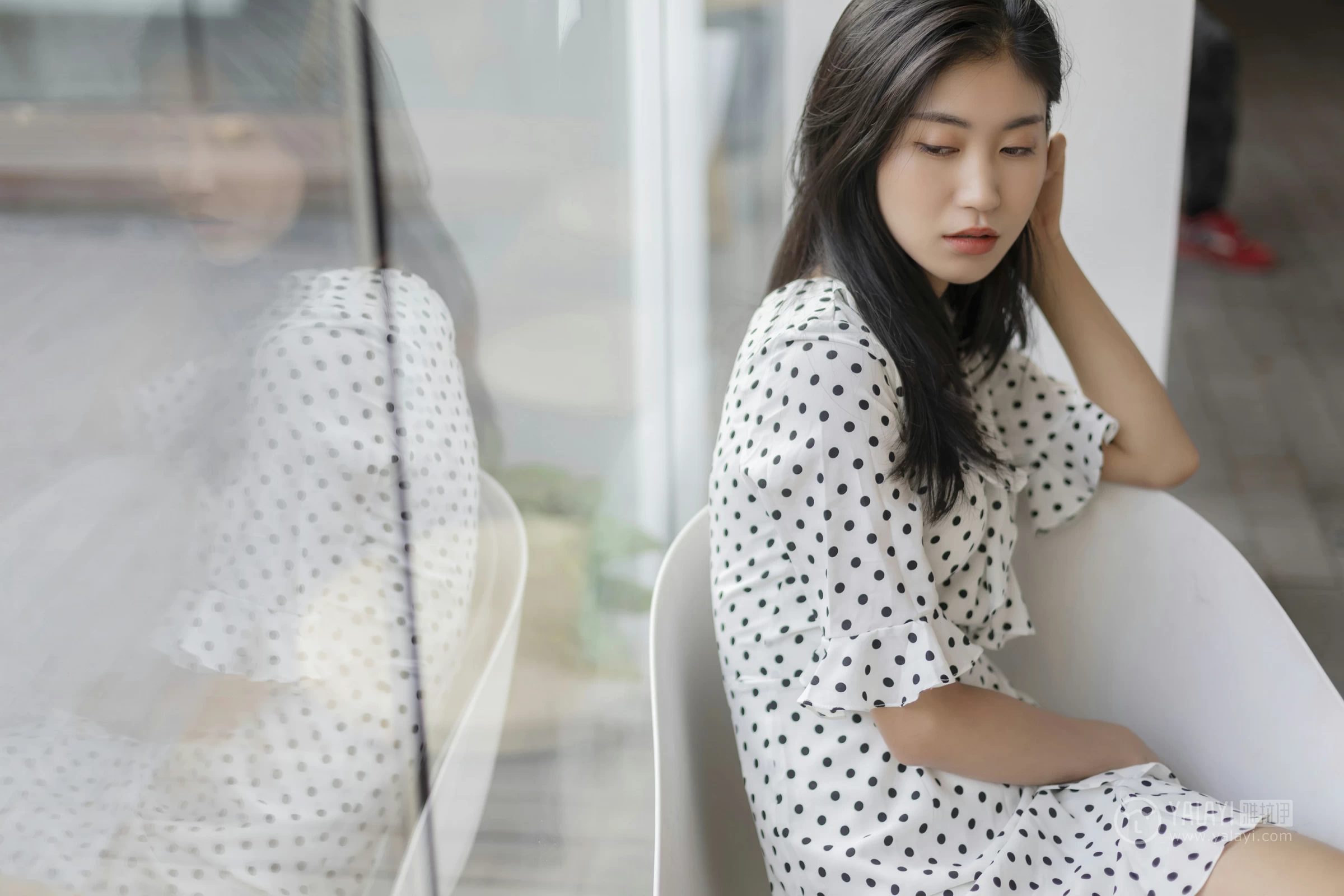 [YALAYI雅拉伊]No.264 波点女孩儿 乔妹儿 白色透视连衣裙居家私房写真集第12张