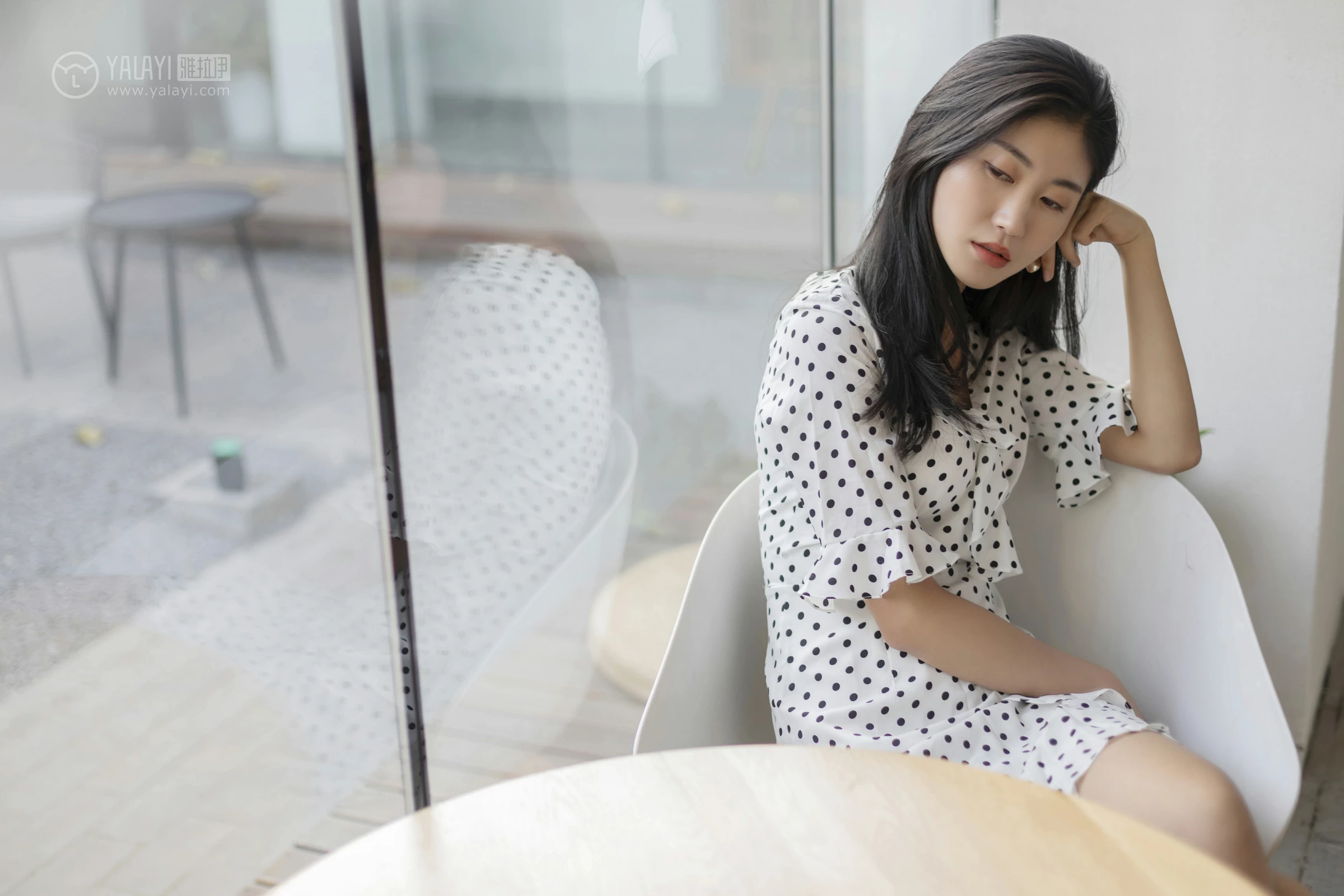 [YALAYI雅拉伊]No.264 波点女孩儿 乔妹儿 白色透视连衣裙居家私房写真集第12张