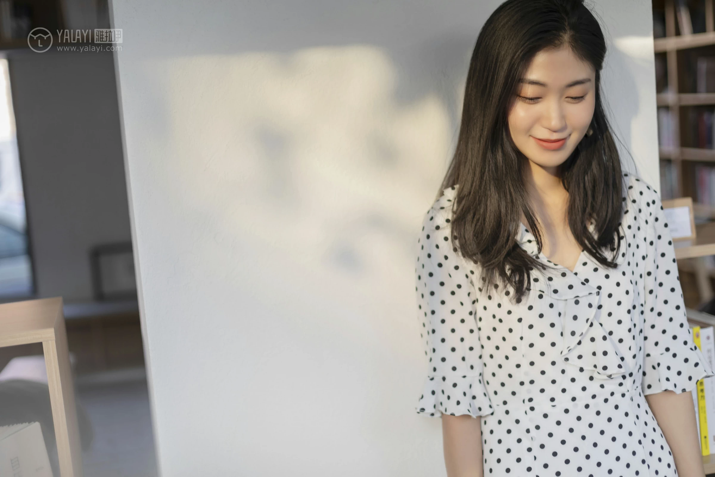 [YALAYI雅拉伊]No.264 波点女孩儿 乔妹儿 白色透视连衣裙居家私房写真集第13张