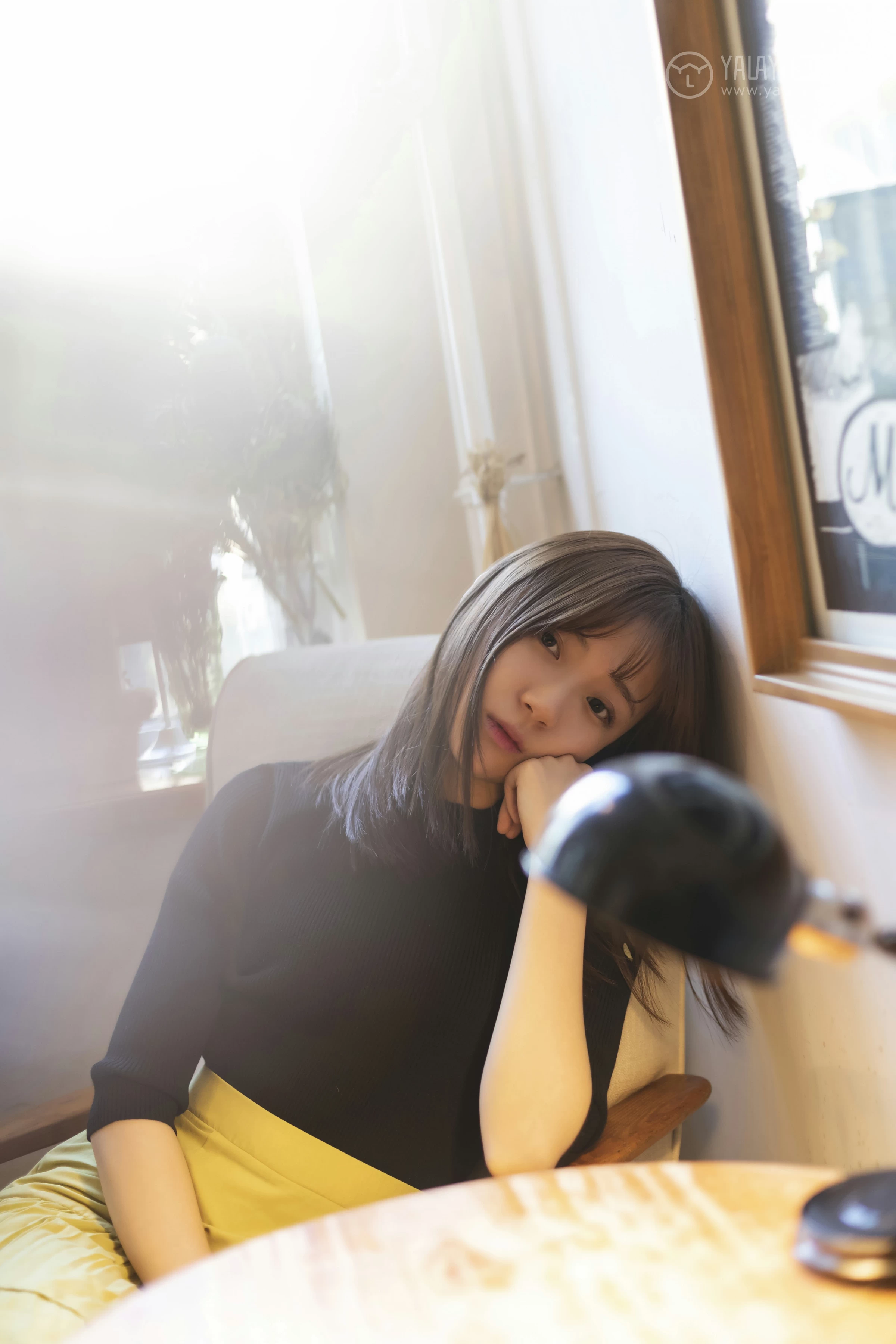 [YALAYI雅拉伊]No.265 旧情 刘开心 黑色紧身上衣加橙色短裙性感私房写真集第7张